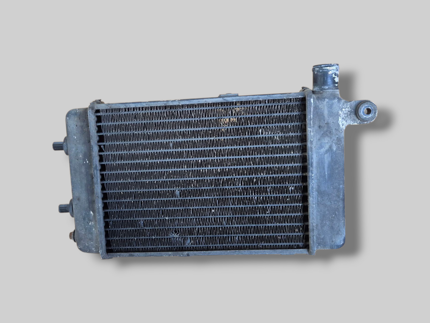 LINKER RADIATOR ZILVER AP8102951 Aprilia RSV Mille 98-03 / Tuono 02-05