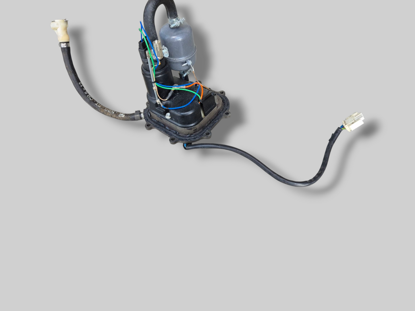 BRANDSTOFPOMP AP8134750 Aprilia RSV Mille 98-03 / Tuono 02-05 