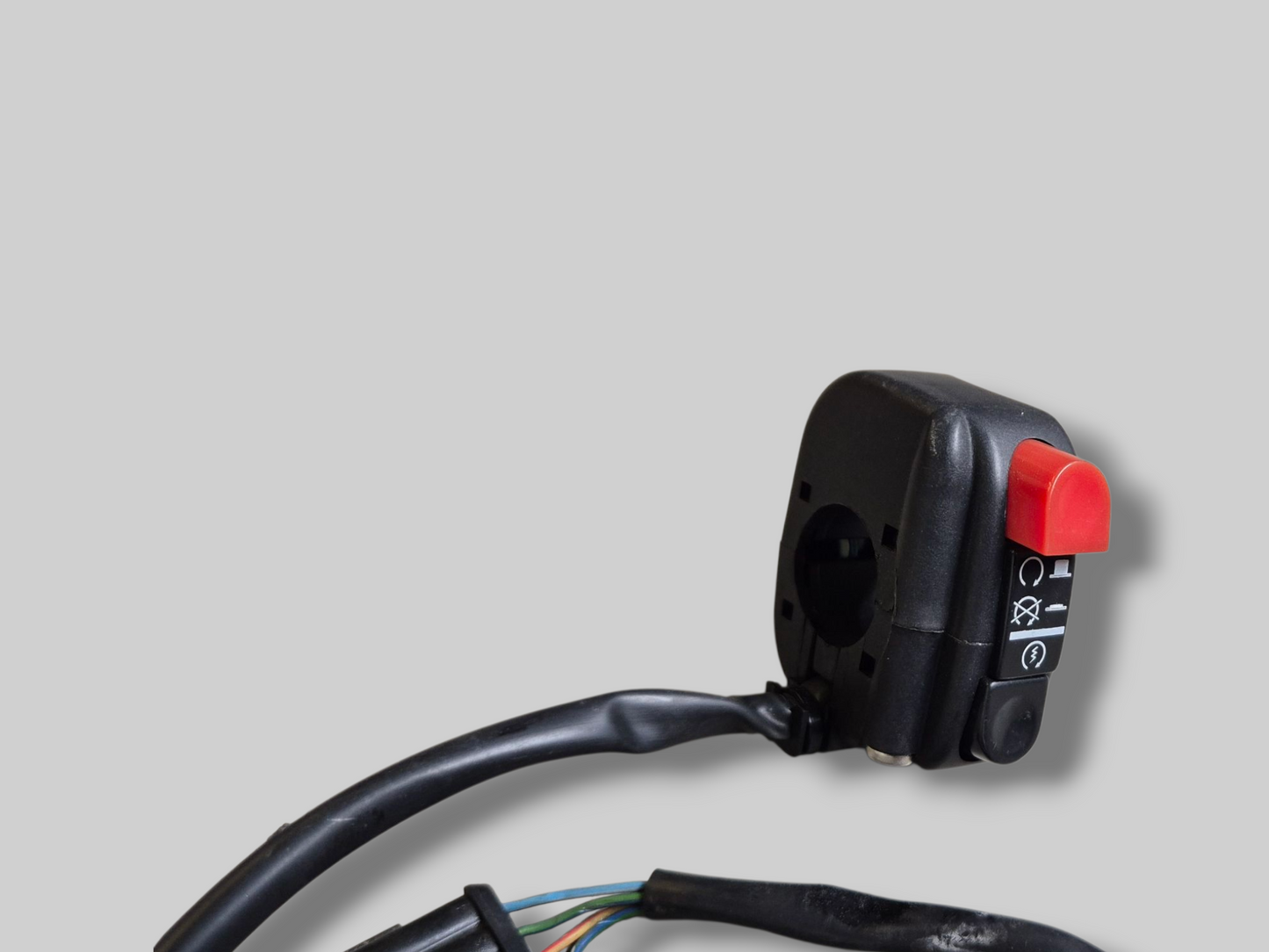 RECHTS STUURKILLSWITCH AP8118580 Aprilia RSV Mille 01-03 / Tuono 02-05 