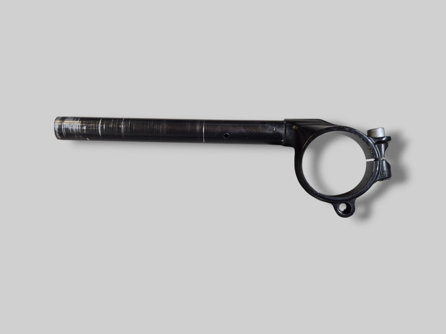 RECHTERZIJDE 54MM STUUR CLIP-ON AP8118647 Aprilia RSV Mille 98-03 / RSV1000R 2004-2005