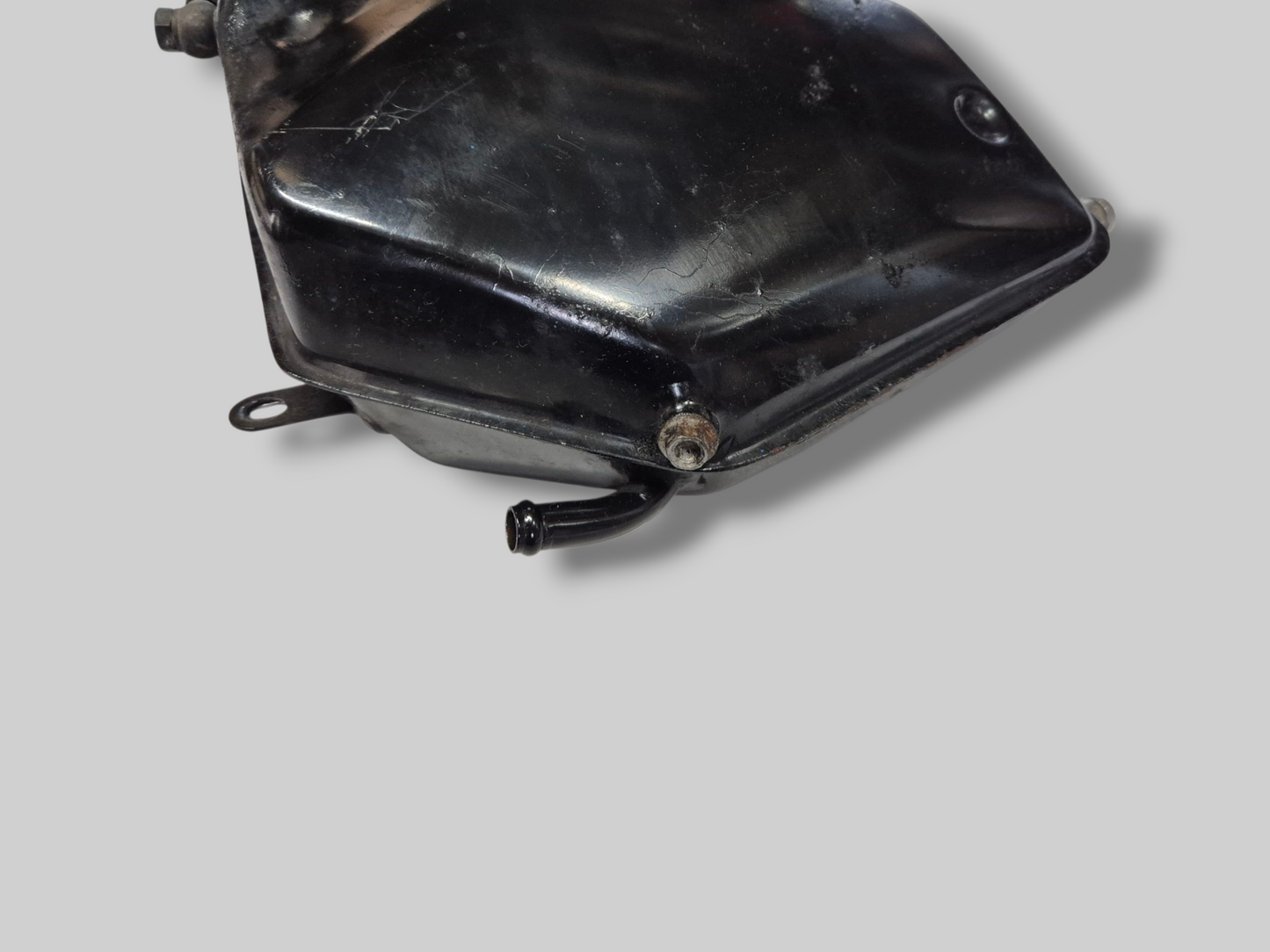 OLIETANKRESERVOIR AP8138558 Aprilia RSV Mille 98-03 / Tuono 02-05 