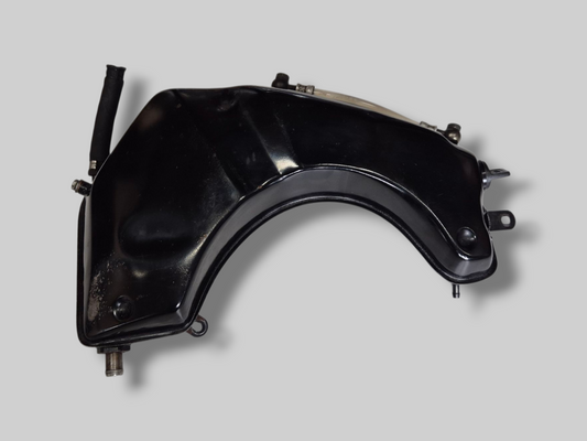 OLIETANKRESERVOIR AP8138558 Aprilia RSV Mille 98-03 / Tuono 02-05 