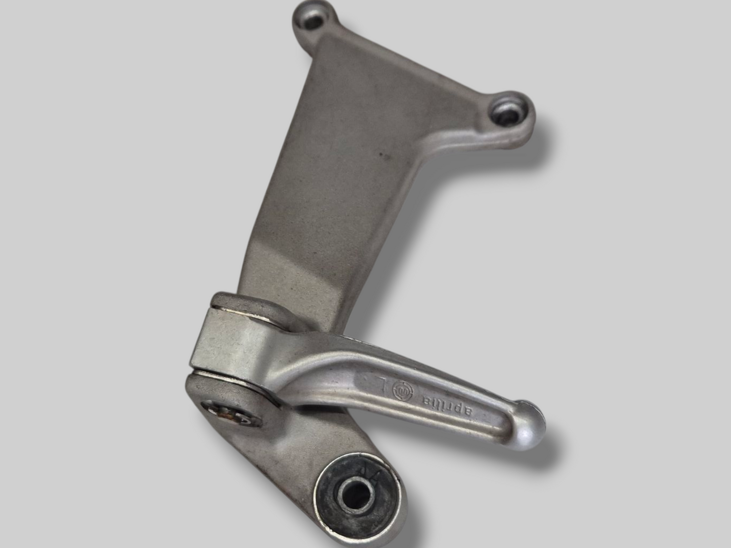 PASSAGIER RECHTER VOETSTEUN STEUN AP8146384 Aprilia RSV Mille 98-03 / Tuono 02-05 