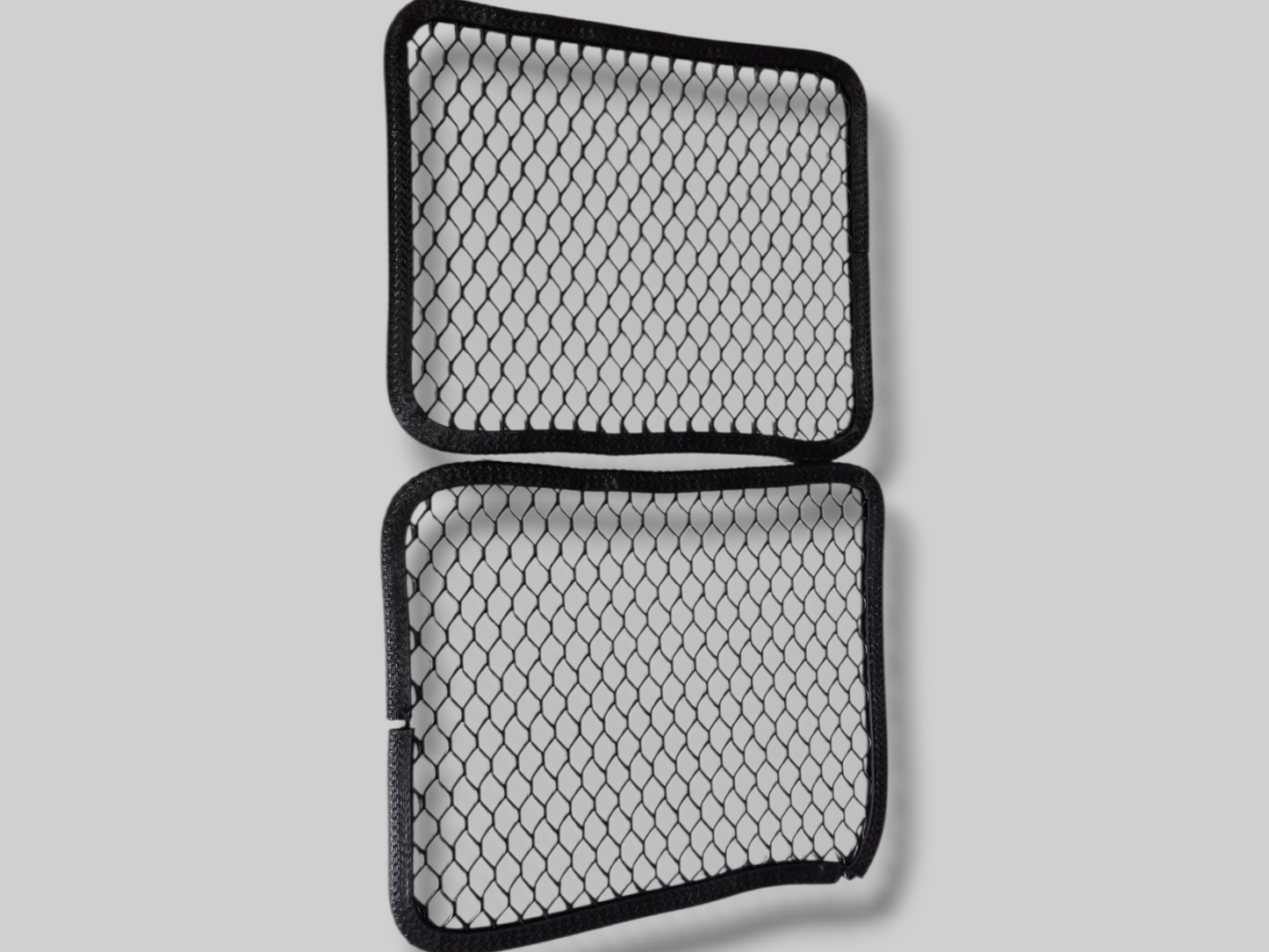 RADIATORBESCHERMING RECHTERZIJDE AP8168224 Aprilia RSV1000 TUONO 2002-2005 