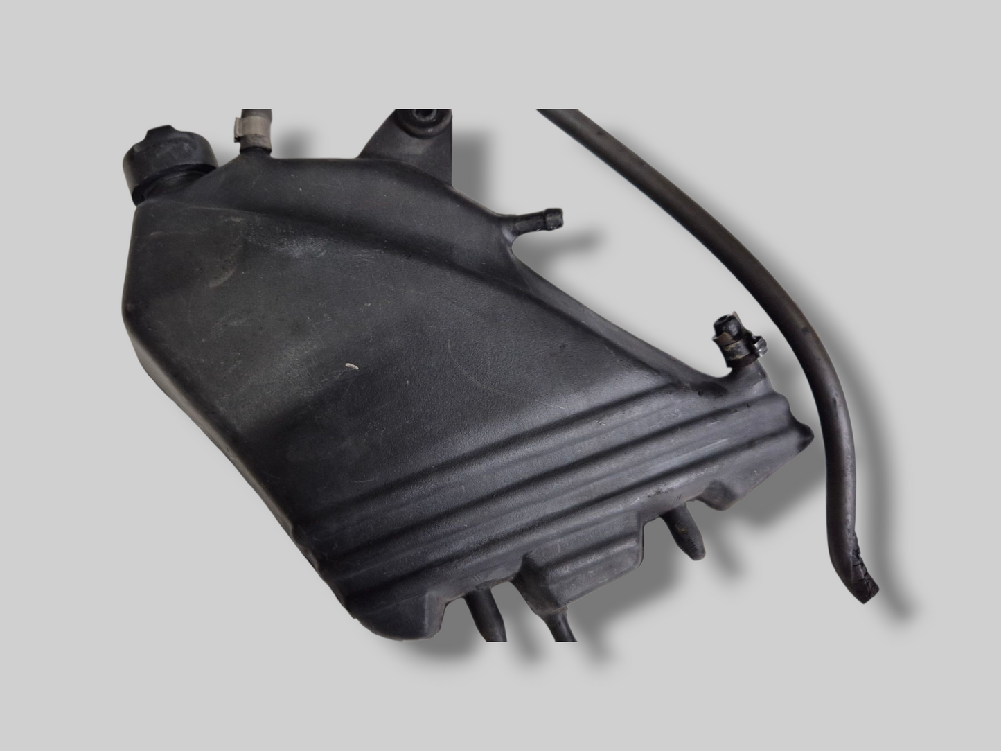 COOLANT WATER TANK RESERVOIR BOTTLE AP8138781 Aprilia SL1000 Falco 2000-2003