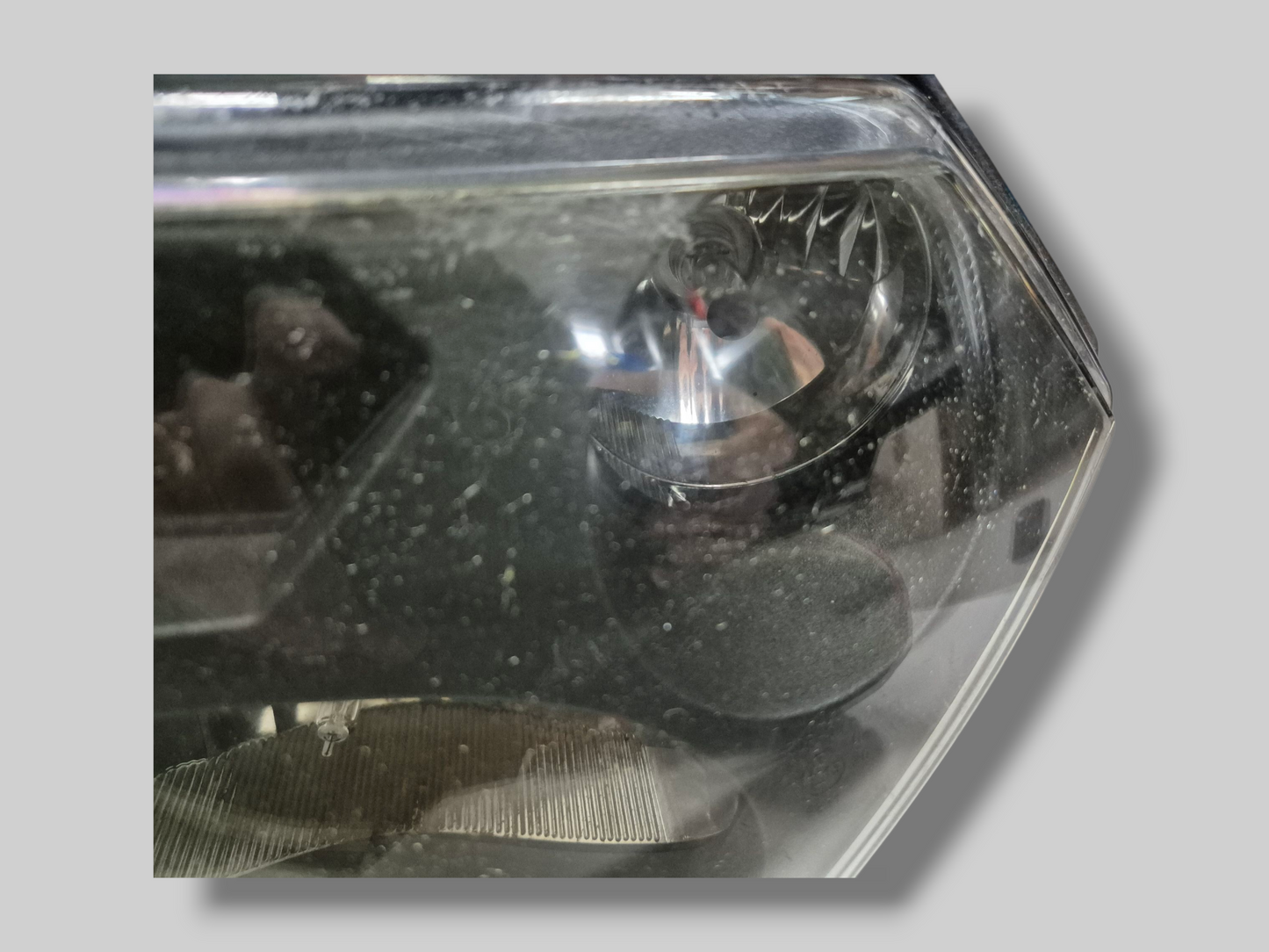 KOPLAMPEENHEID EU/USA AP8124945 Aprilia RSV Mille 01-03 / Tuono 02-05 