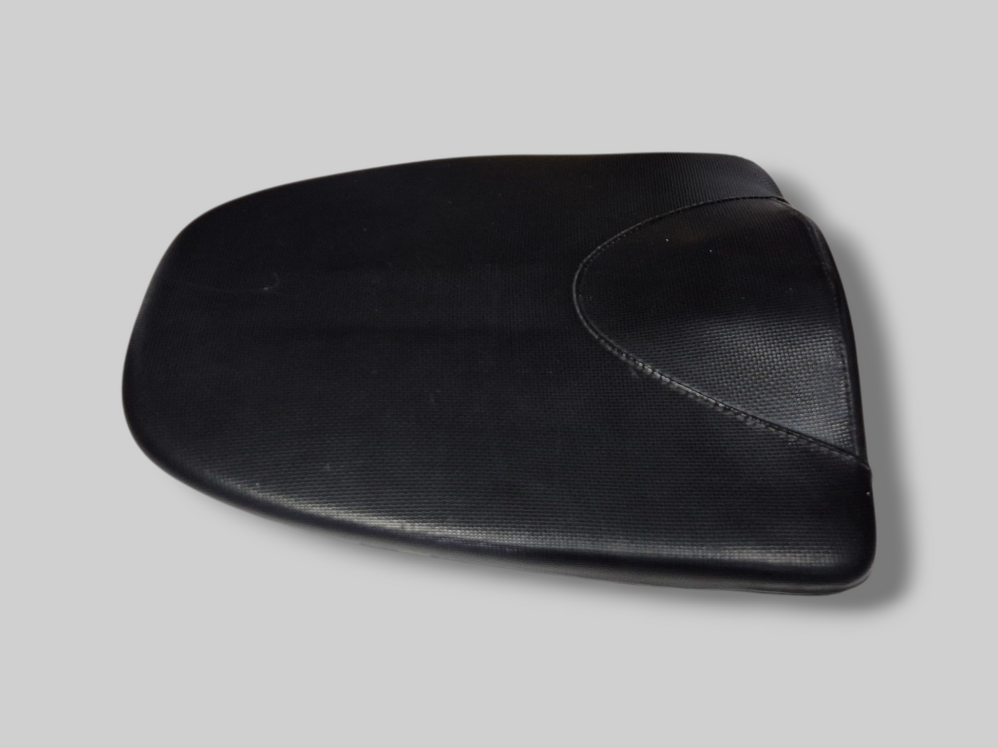 ACHTERPASSAGIERSZADEL AP8129374 Aprilia RSV Mille 2003 / Tuono 02-05 