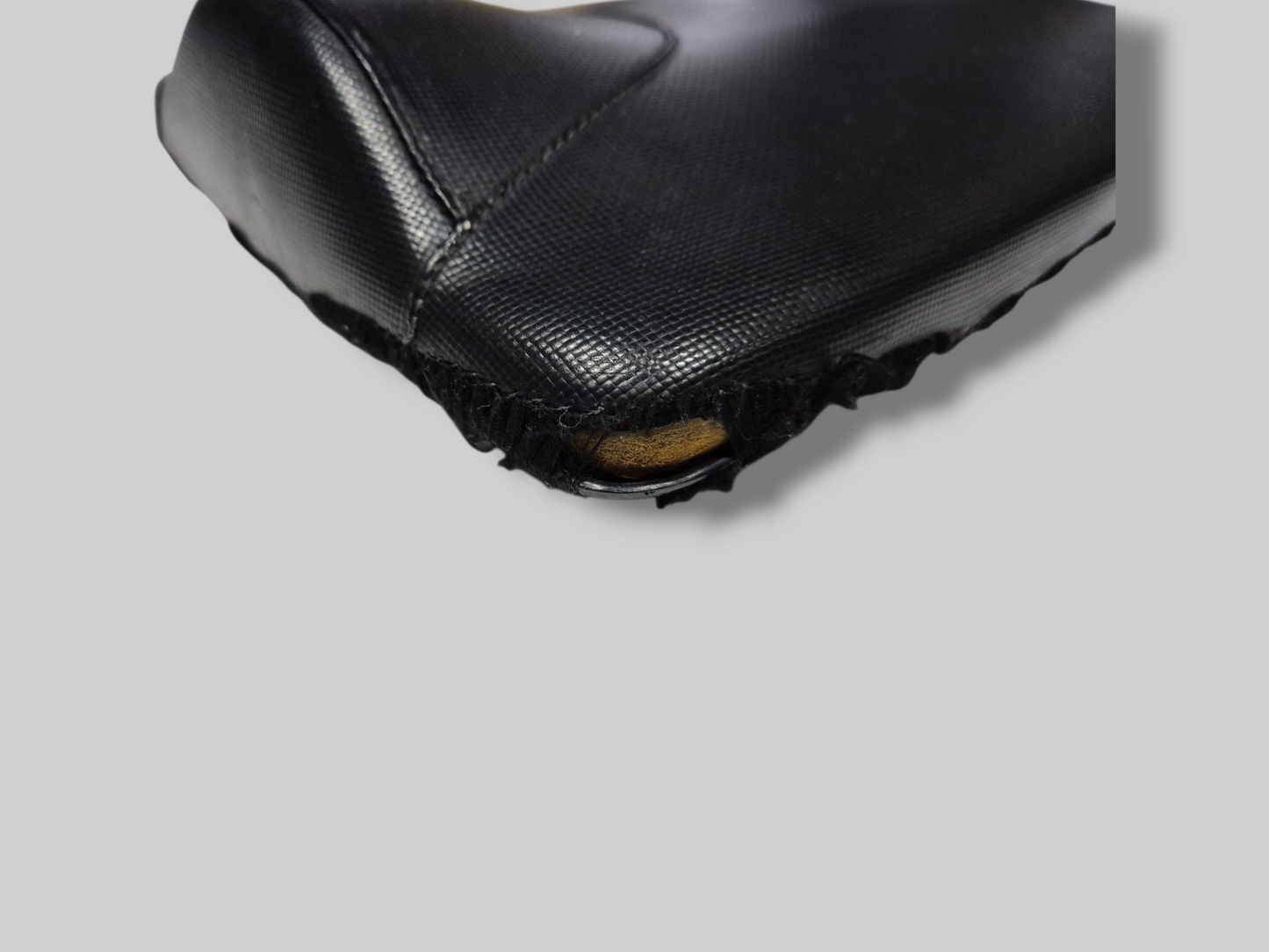 ACHTERPASSAGIERSZADEL AP8129374 Aprilia RSV Mille 2003 / Tuono 02-05 