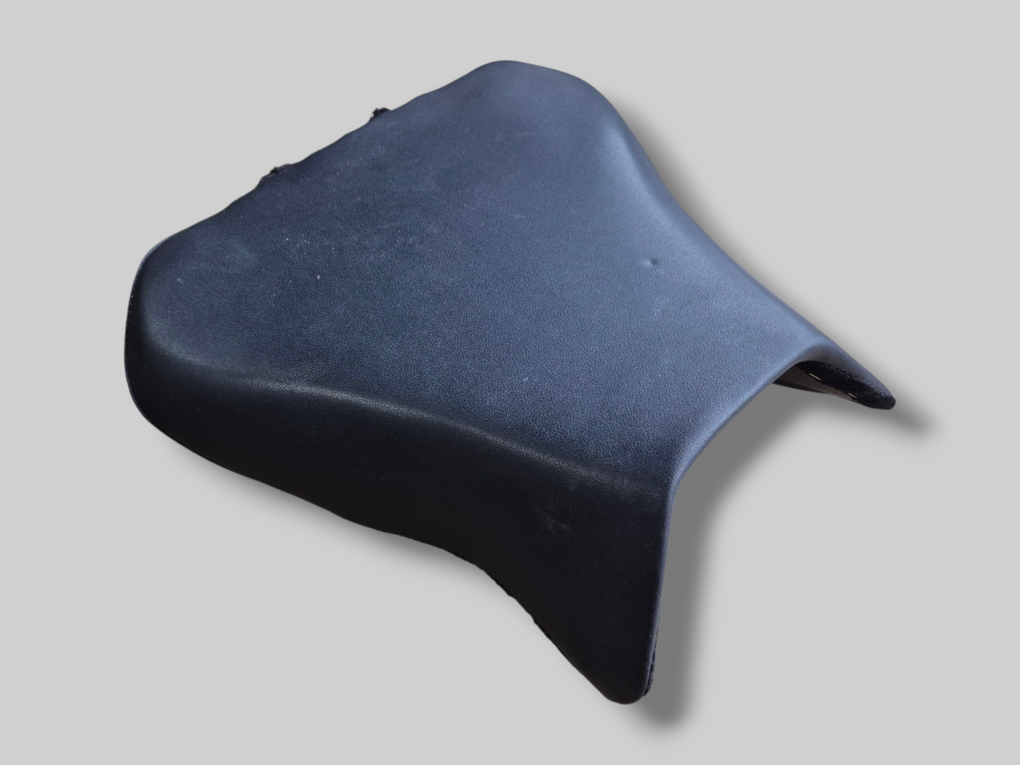 BESTUURDERZADEL AP8129169 Aprilia RSV Mille 01-03 / Tuono 02-05 