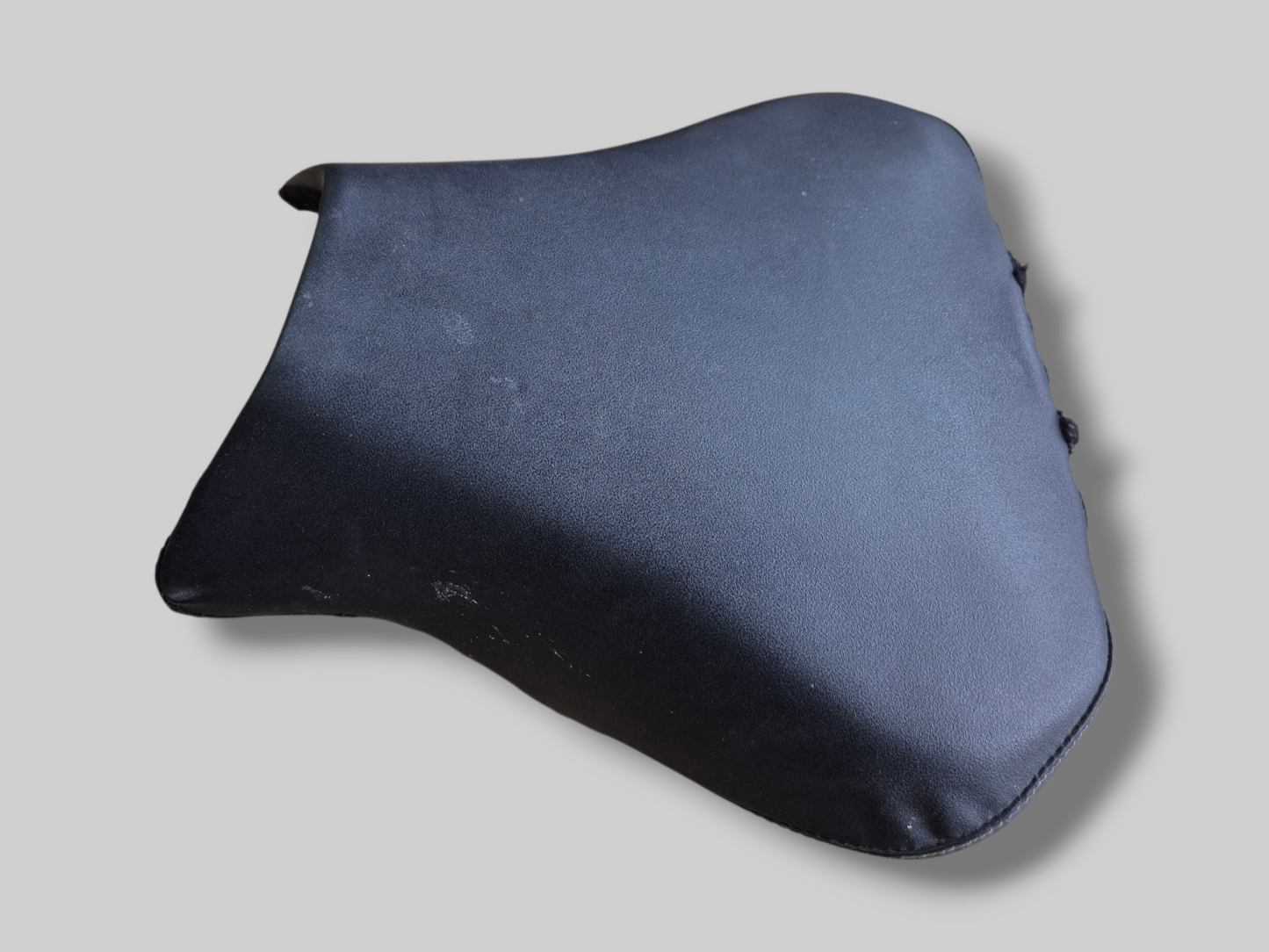 BESTUURDERZADEL AP8129169 Aprilia RSV Mille 01-03 / Tuono 02-05 