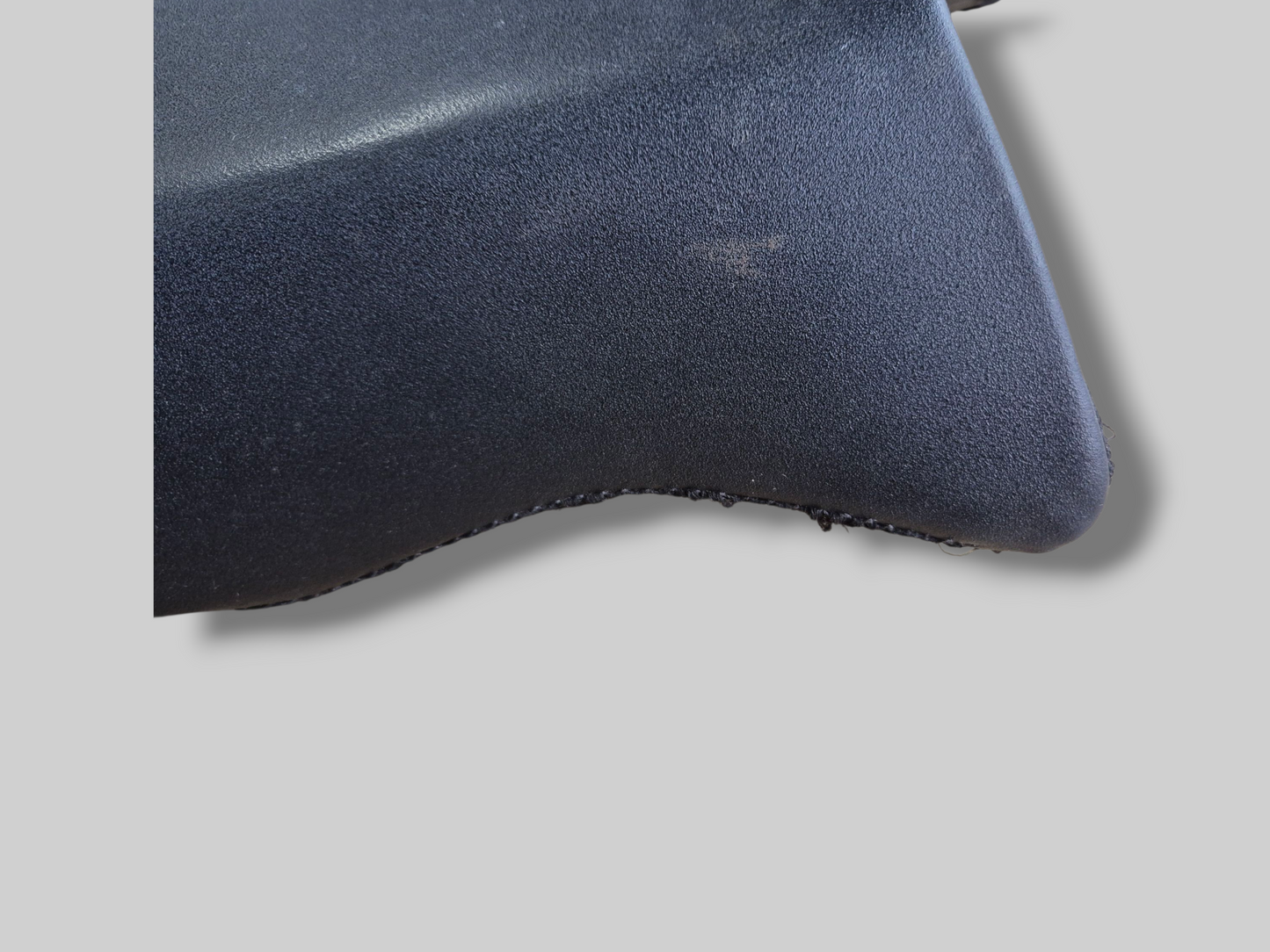 BESTUURDERZADEL AP8129169 Aprilia RSV Mille 01-03 / Tuono 02-05 