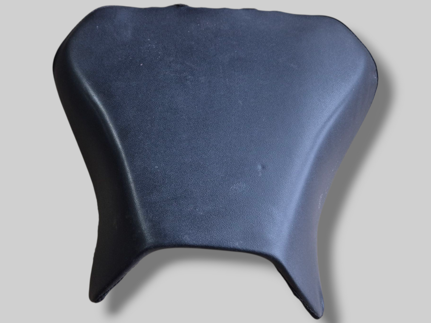 BESTUURDERZADEL AP8129169 Aprilia RSV Mille 01-03 / Tuono 02-05 