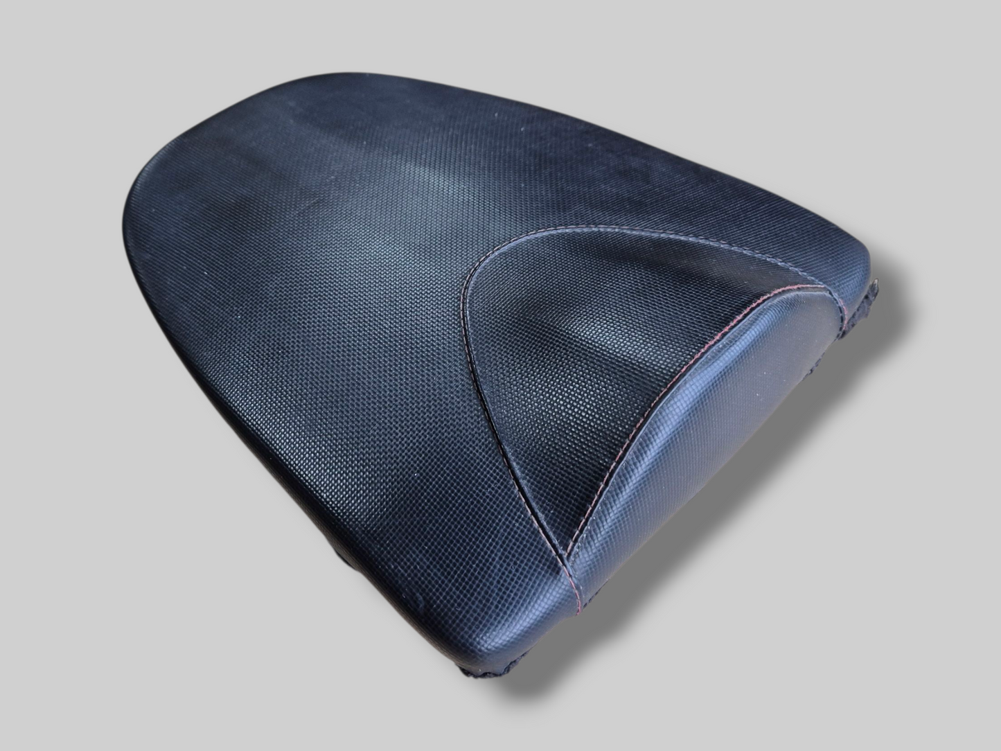 ACHTERPASSAGIERSZADEL AP8129362 Aprilia RSV Mille 2003 / Tuono 02-05 