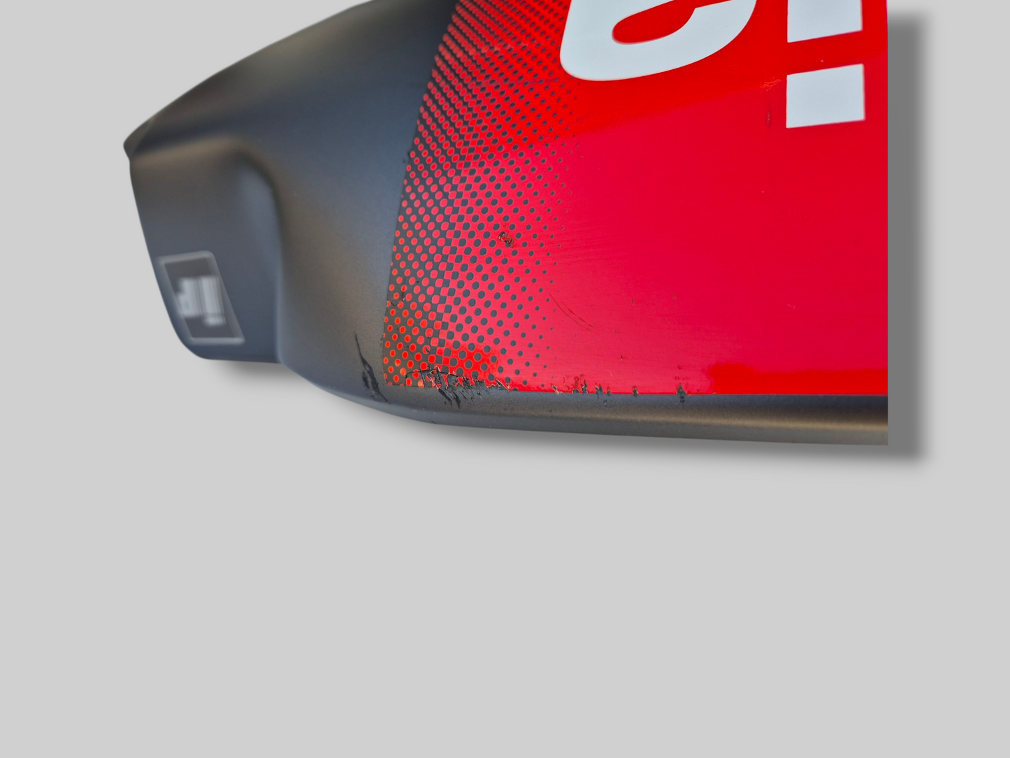 BELLYPAN GLANZEND ZWART AP8168435 AP8168434 Aprilia RSV Mille 1998-2003 