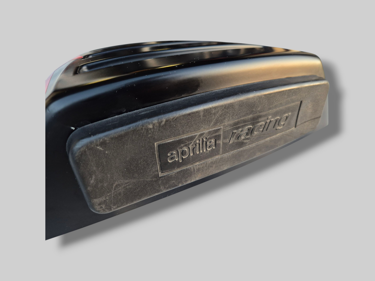 PASSAGIER ACHTER MONOSEAT KAP AP8158688 Aprilia RSV Mille 2001-2002 