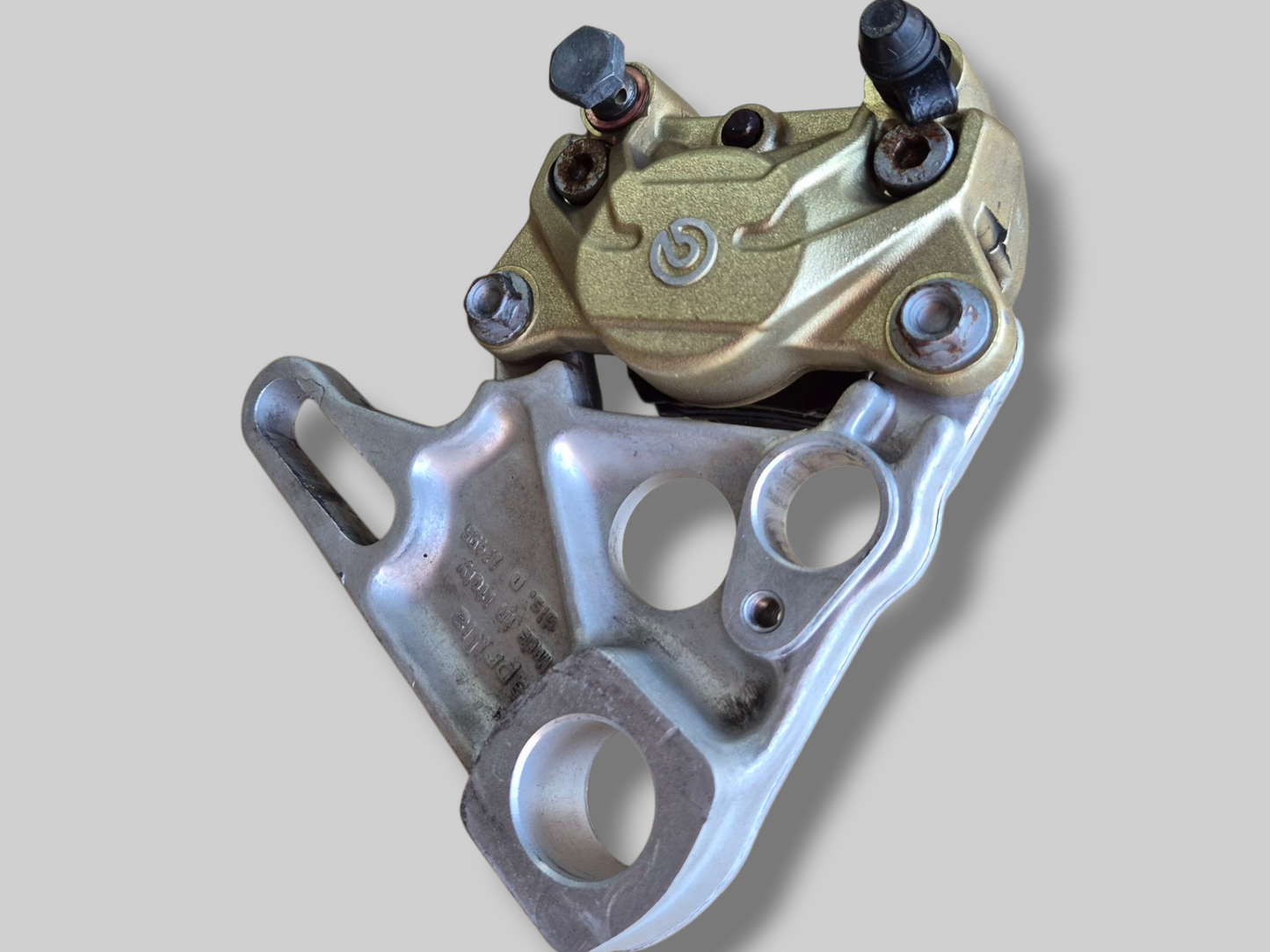 ACHTERREMKLAUW GOUD BREMBO AP8113897 Aprilia RSV Mille 98-03 / Tuono 02-05 