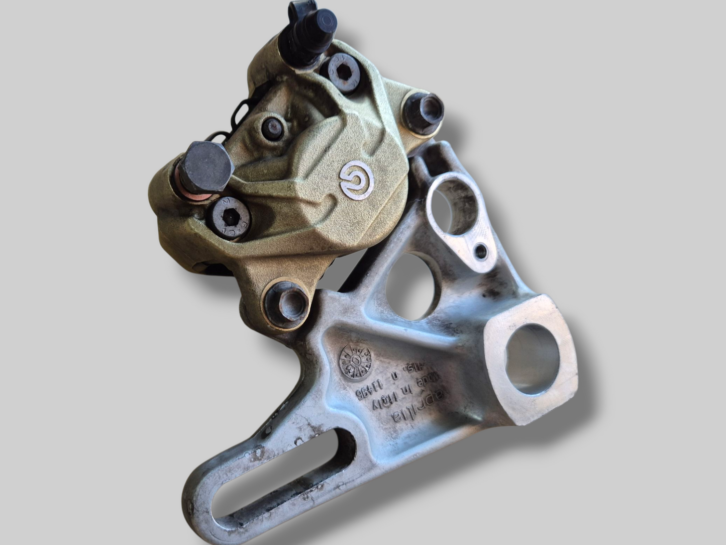 ACHTERREMKLAUW GOUD BREMBO AP8113897 Aprilia RSV Mille 98-03 / Tuono 02-05 