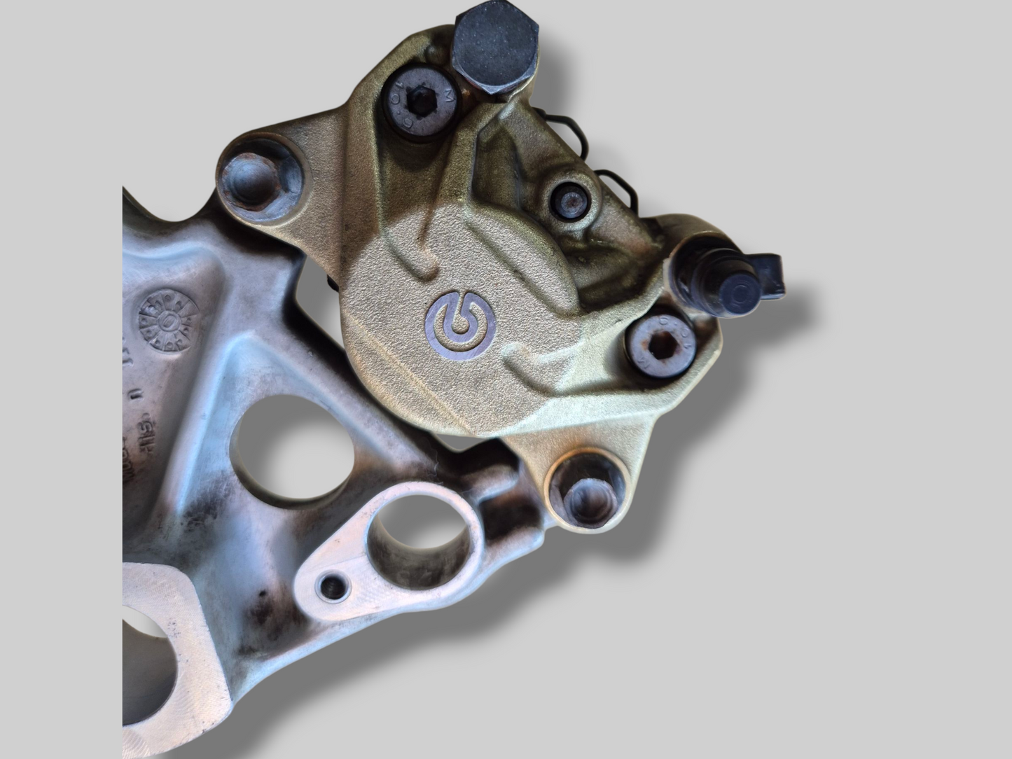 ACHTERREMKLAUW GOUD BREMBO AP8113897 Aprilia RSV Mille 98-03 / Tuono 02-05 