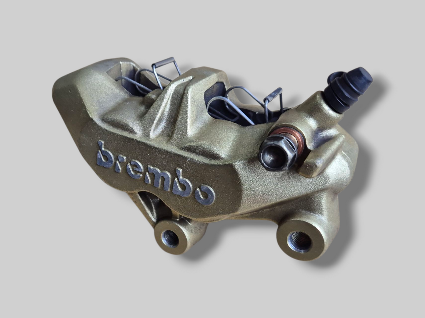 REMKLAUW VOOR RECHTS BREMBO P4 GOUD AP8113970 Aprilia RSV Mille 98-03 / Tuono 02-05