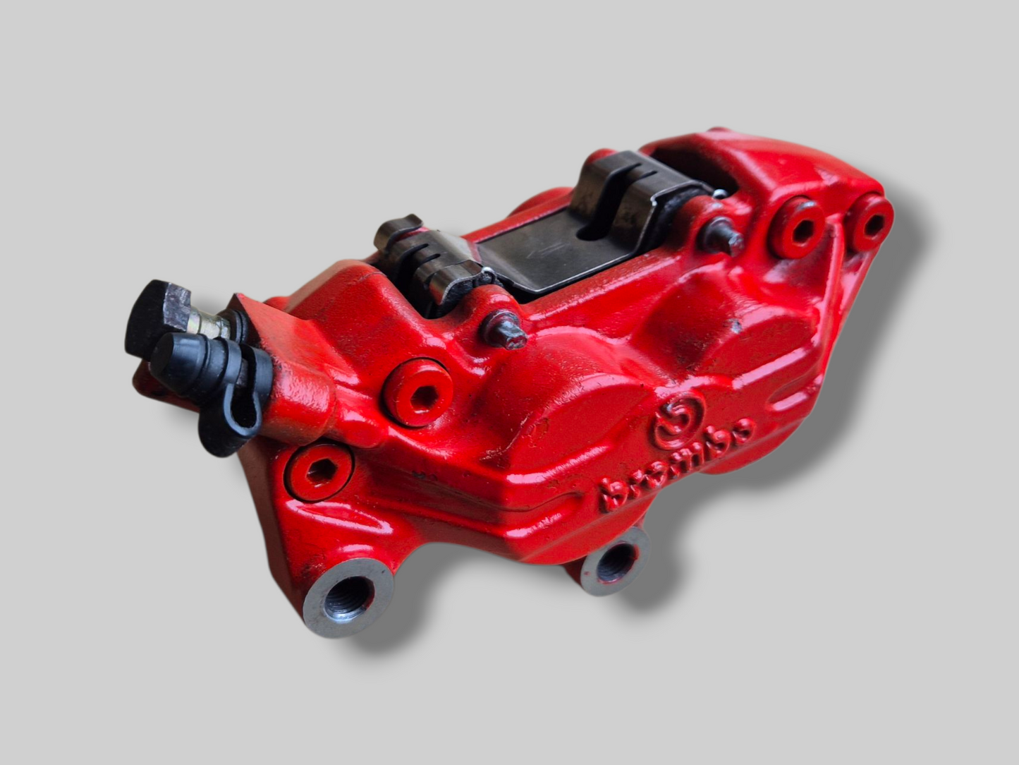 REMKLAUW LINKSVOOR BREMBO P4 GOUD AP8113971 Aprilia RSV Mille 98-03 / Tuono 02-05