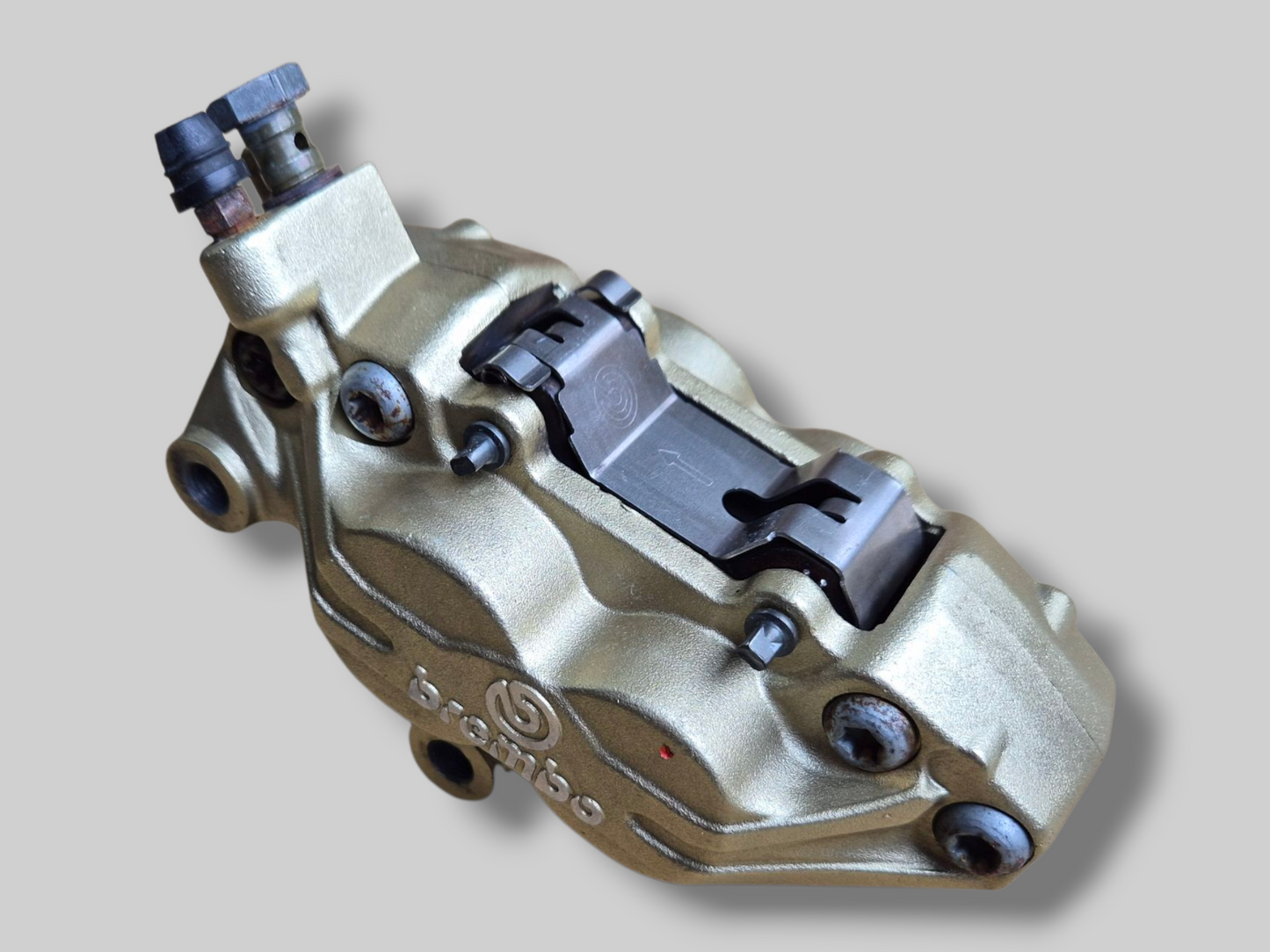 REMKLAUW LINKSVOOR BREMBO P4 GOUD AP8113971 Aprilia RSV Mille 98-03 / Tuono 02-05