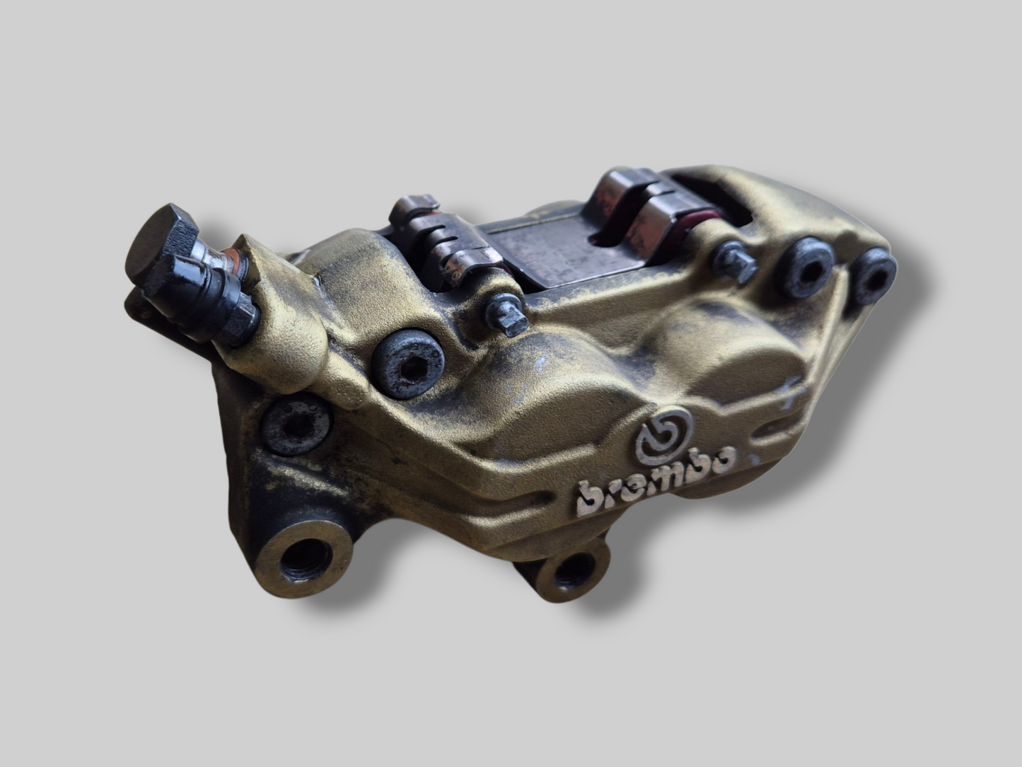 REMKLAUW LINKSVOOR BREMBO P4 GOUD AP8113971 Aprilia RSV Mille 98-03 / Tuono 02-05