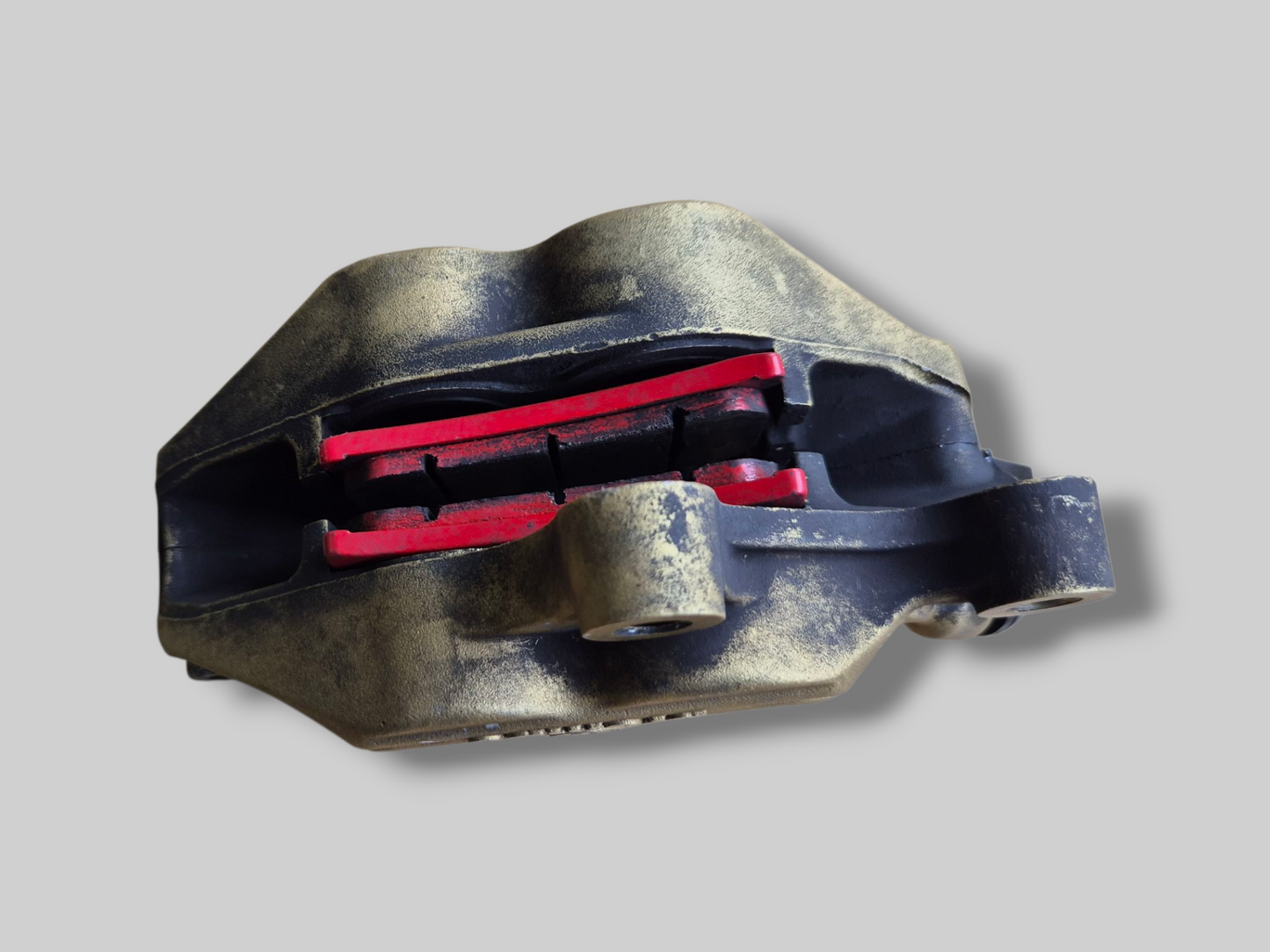 REMKLAUW LINKSVOOR BREMBO P4 GOUD AP8113971 Aprilia RSV Mille 98-03 / Tuono 02-05