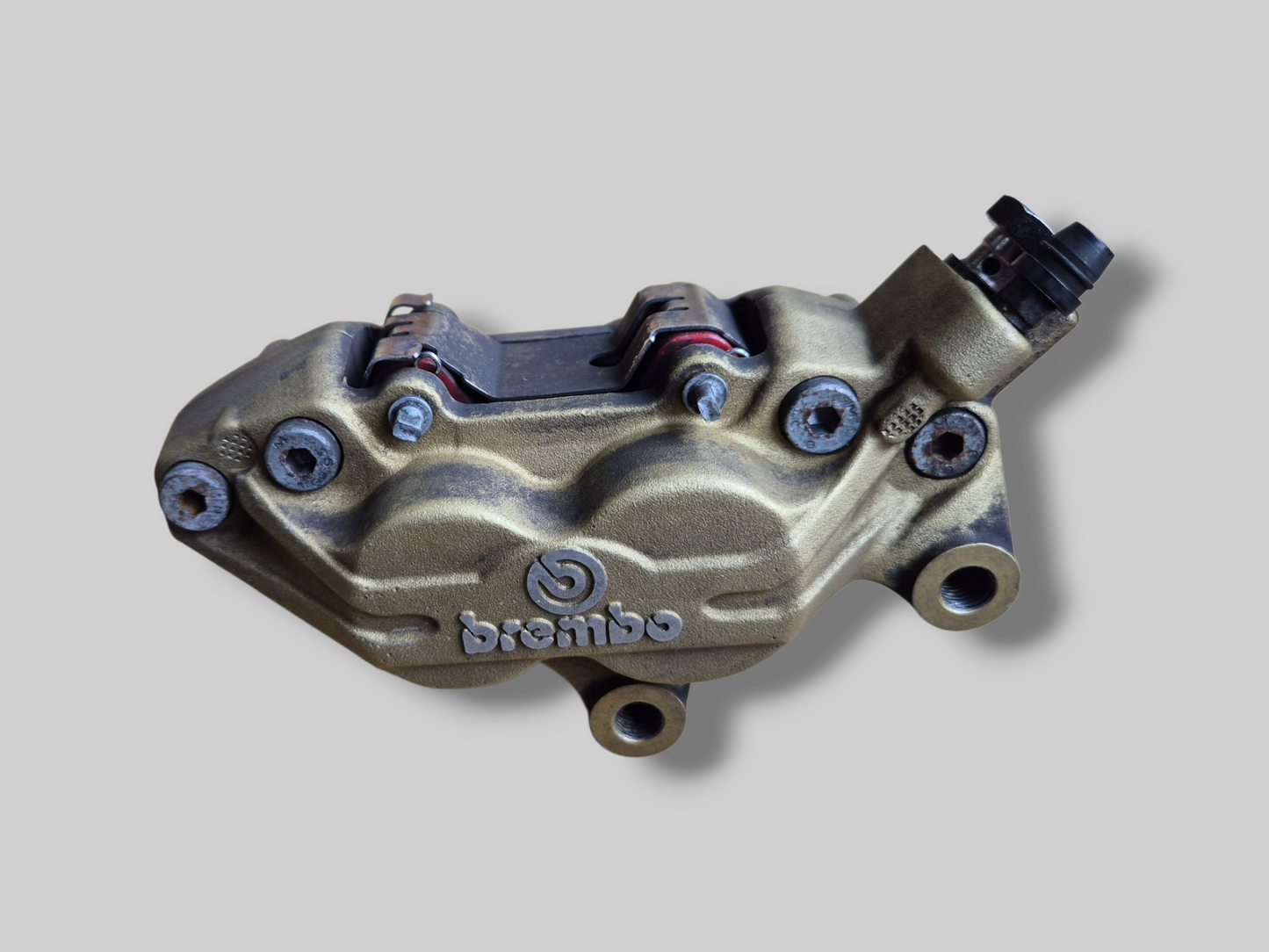 REMKLAUW LINKSVOOR BREMBO P4 GOUD AP8113971 Aprilia RSV Mille 98-03 / Tuono 02-05