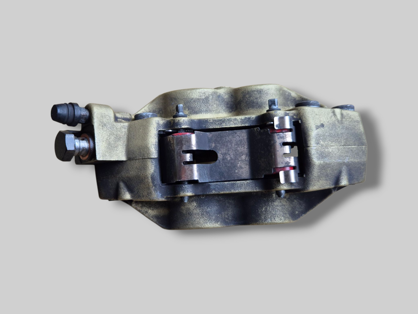 REMKLAUW LINKSVOOR BREMBO P4 GOUD AP8113971 Aprilia RSV Mille 98-03 / Tuono 02-05