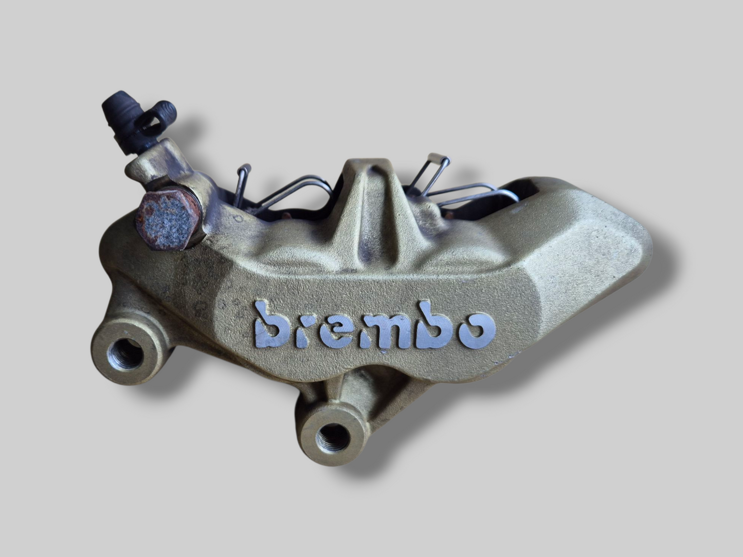 REMKLAUW VOOR RECHTS BREMBO P4 GOUD AP8113970 Aprilia RSV Mille 98-03 / Tuono 02-05