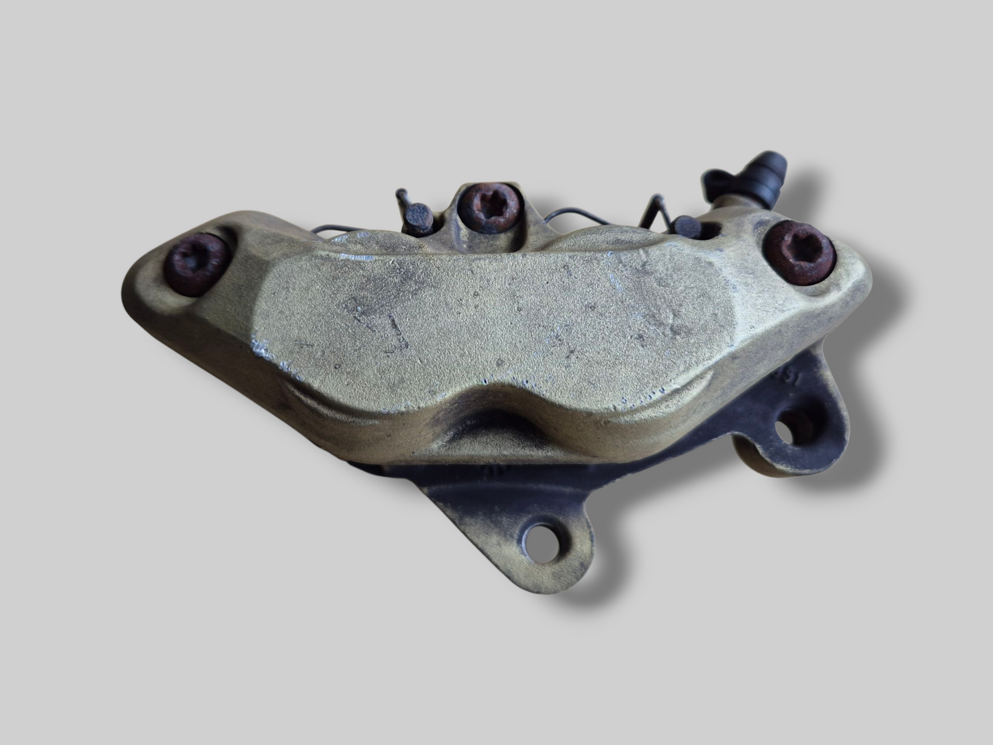 REMKLAUW VOOR RECHTS BREMBO P4 GOUD AP8113970 Aprilia RSV Mille 98-03 / Tuono 02-05