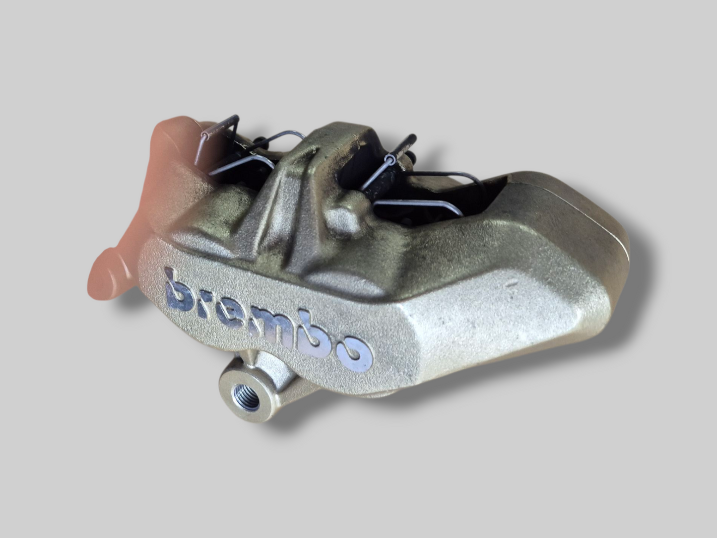 REMKLAUW VOOR RECHTS BREMBO P4 GOUD AP8113970 Aprilia RSV Mille 98-03 / Tuono 02-05