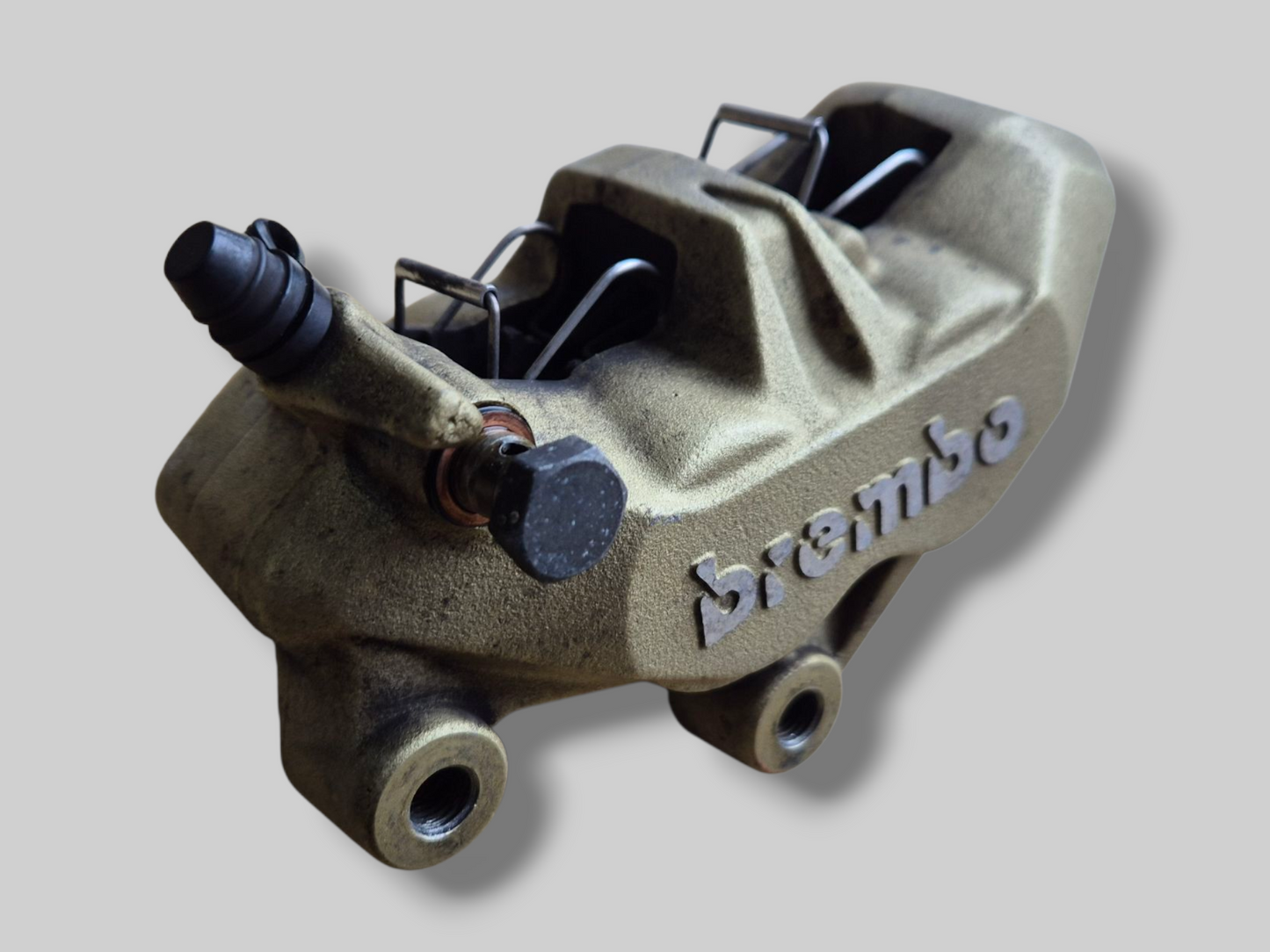 REMKLAUW VOOR RECHTS BREMBO P4 GOUD AP8113970 Aprilia RSV Mille 98-03 / Tuono 02-05