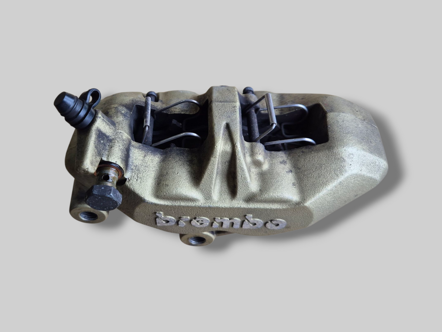 REMKLAUW VOOR RECHTS BREMBO P4 GOUD AP8113970 Aprilia RSV Mille 98-03 / Tuono 02-05