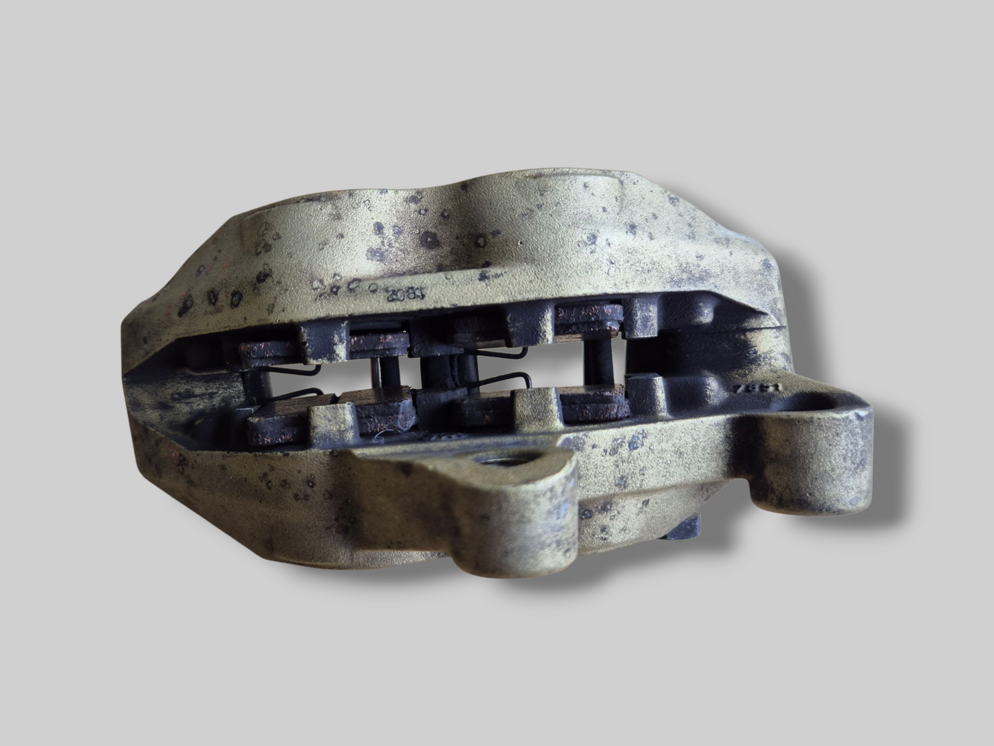 REMKLAUW VOOR RECHTS BREMBO P4 GOUD AP8113970 Aprilia RSV Mille 98-03 / Tuono 02-05