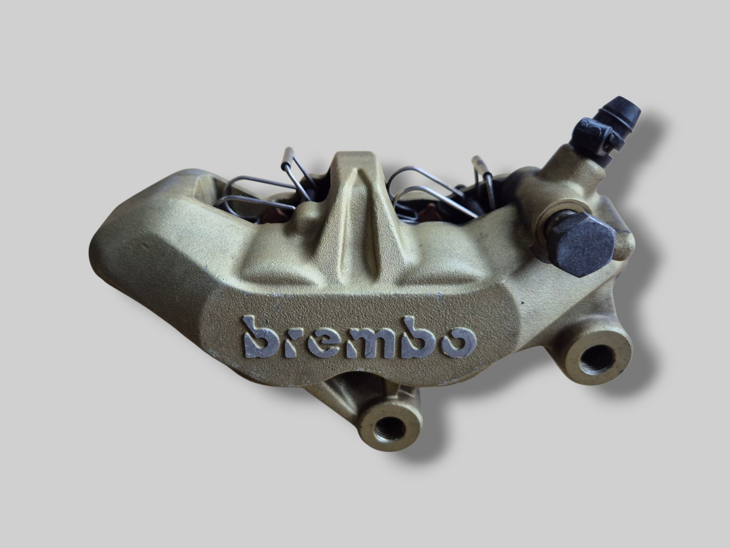 REMKLAUW VOOR RECHTS BREMBO P4 GOUD AP8113970 Aprilia RSV Mille 98-03 / Tuono 02-05