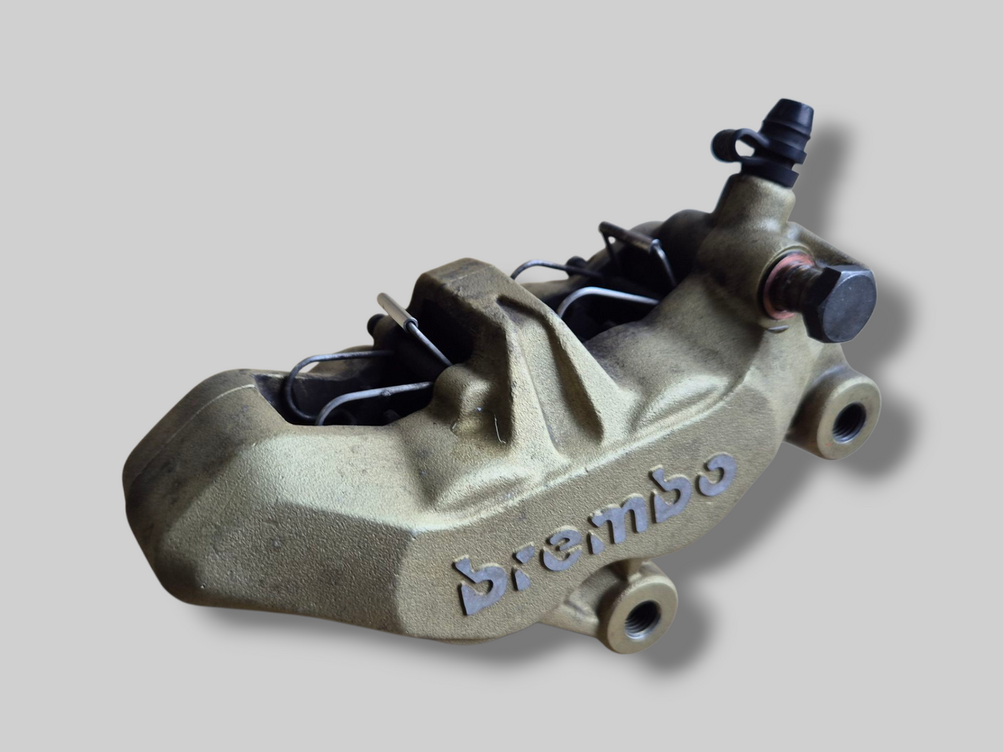 REMKLAUW VOOR RECHTS BREMBO P4 GOUD AP8113970 Aprilia RSV Mille 98-03 / Tuono 02-05