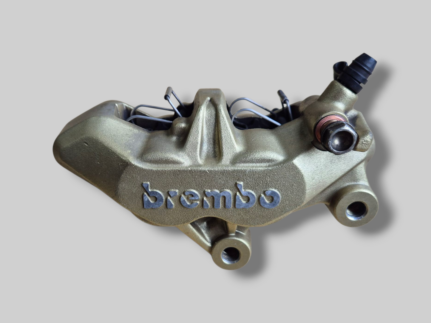 REMKLAUW VOOR RECHTS BREMBO P4 GOUD AP8113970 Aprilia RSV Mille 98-03 / Tuono 02-05
