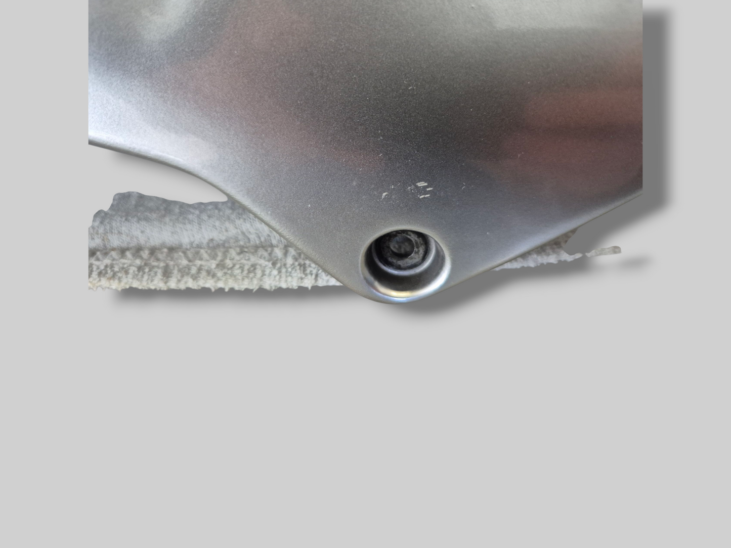 LEFT-HAND SIDE FUEL TANK SIDE PANEL ANOD.GREY AP8138589 Aprilia RSV Mille 1998-2000