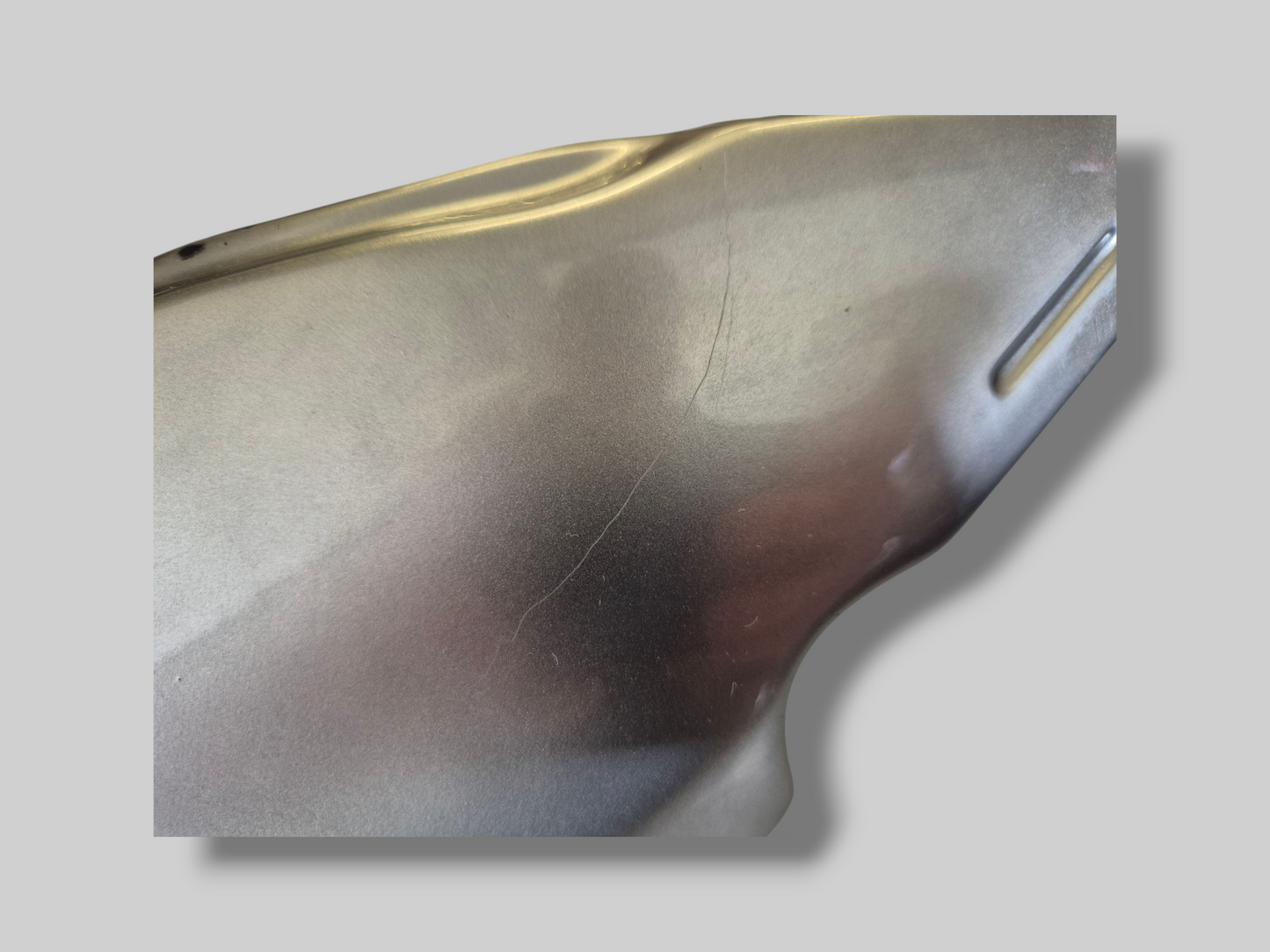 LEFT-HAND SIDE FUEL TANK SIDE PANEL ANOD.GREY AP8138589 Aprilia RSV Mille 1998-2000