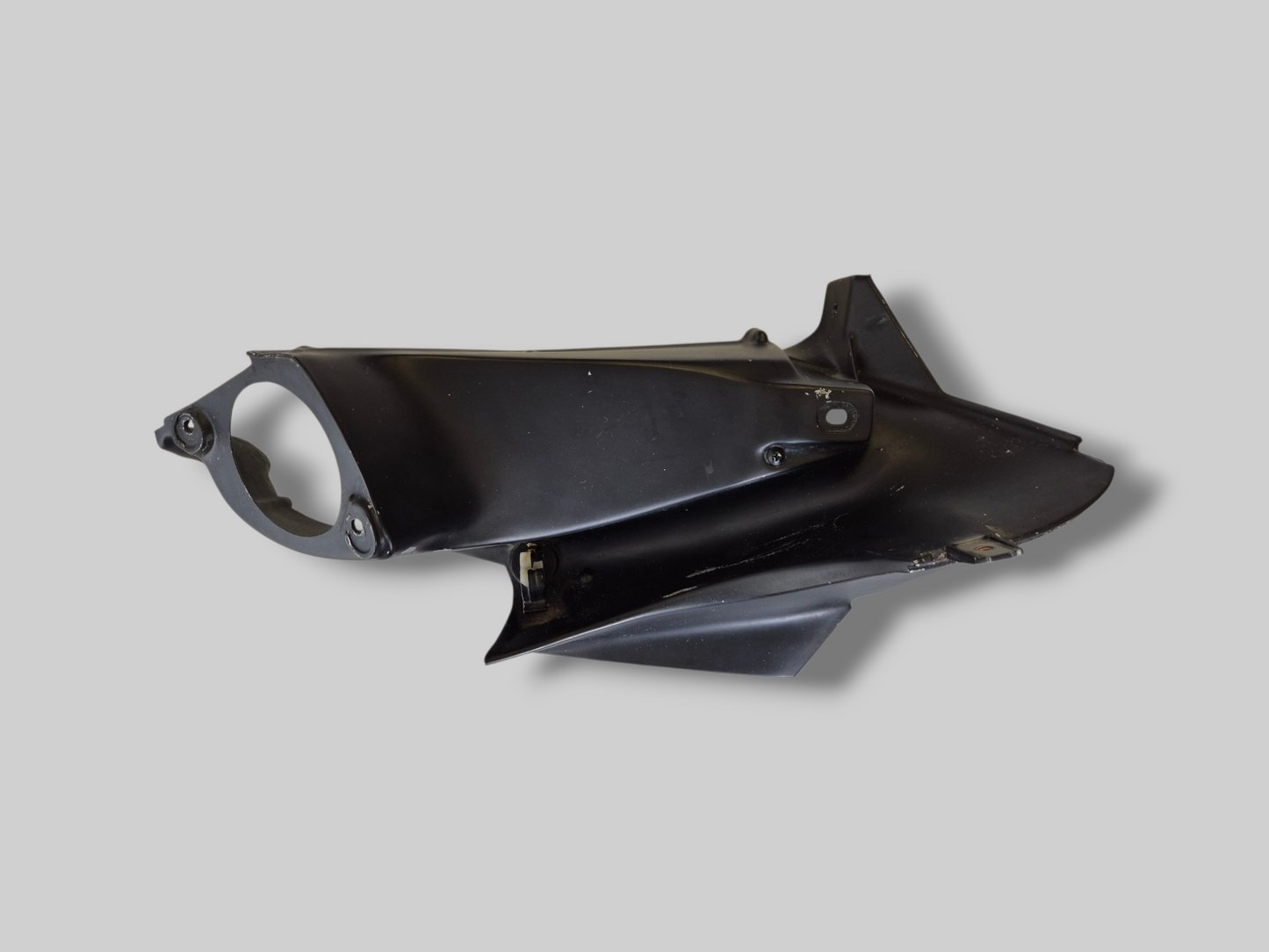 LINKSE INTERNE LUCHTKANAALKUIP, MAT ZWART AP8149278 Aprilia RSV Mille 98-03 