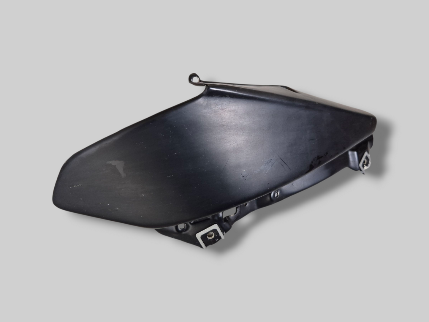 LINKERKANT BUITEN LUCHTINLAATKANAAL ZWART AP8148532 Aprilia RSV Mille 1998-2003 