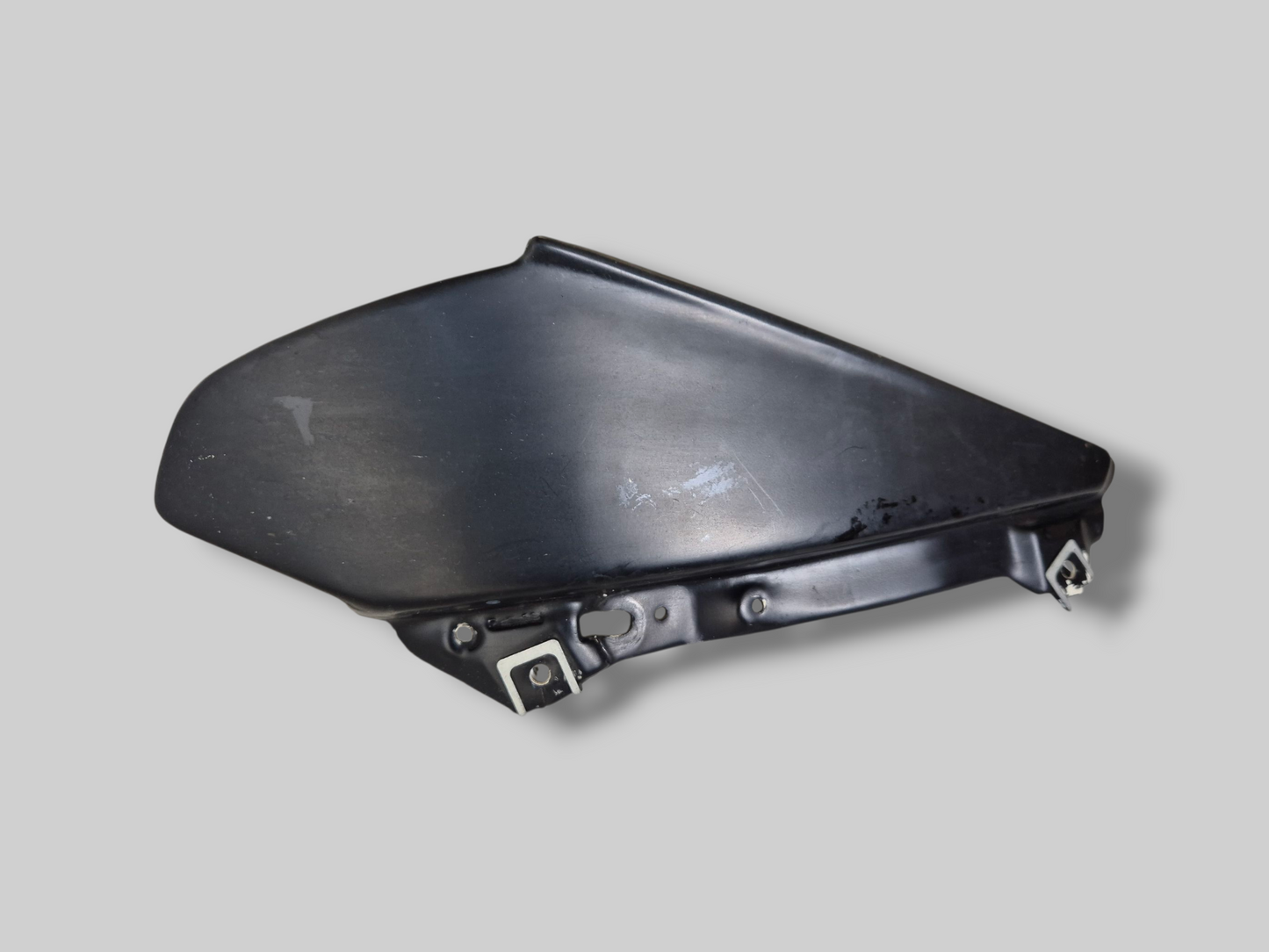 LINKERKANT BUITEN LUCHTINLAATKANAAL ZWART AP8148532 Aprilia RSV Mille 1998-2003 