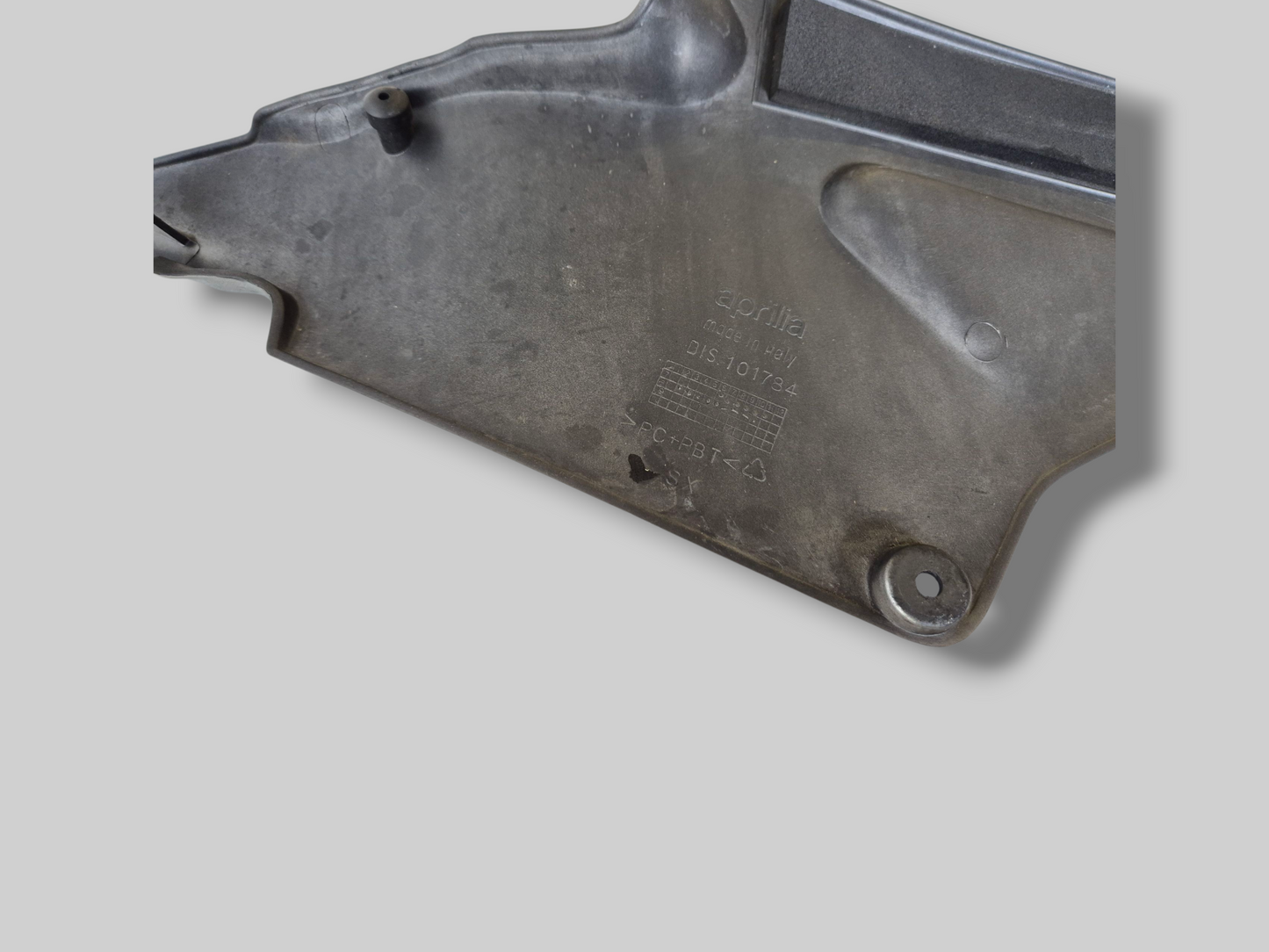 LEFT-HAND SIDE FUEL TANK SIDE PANEL ANOD.GREY AP8138589 Aprilia RSV Mille 1998-2000