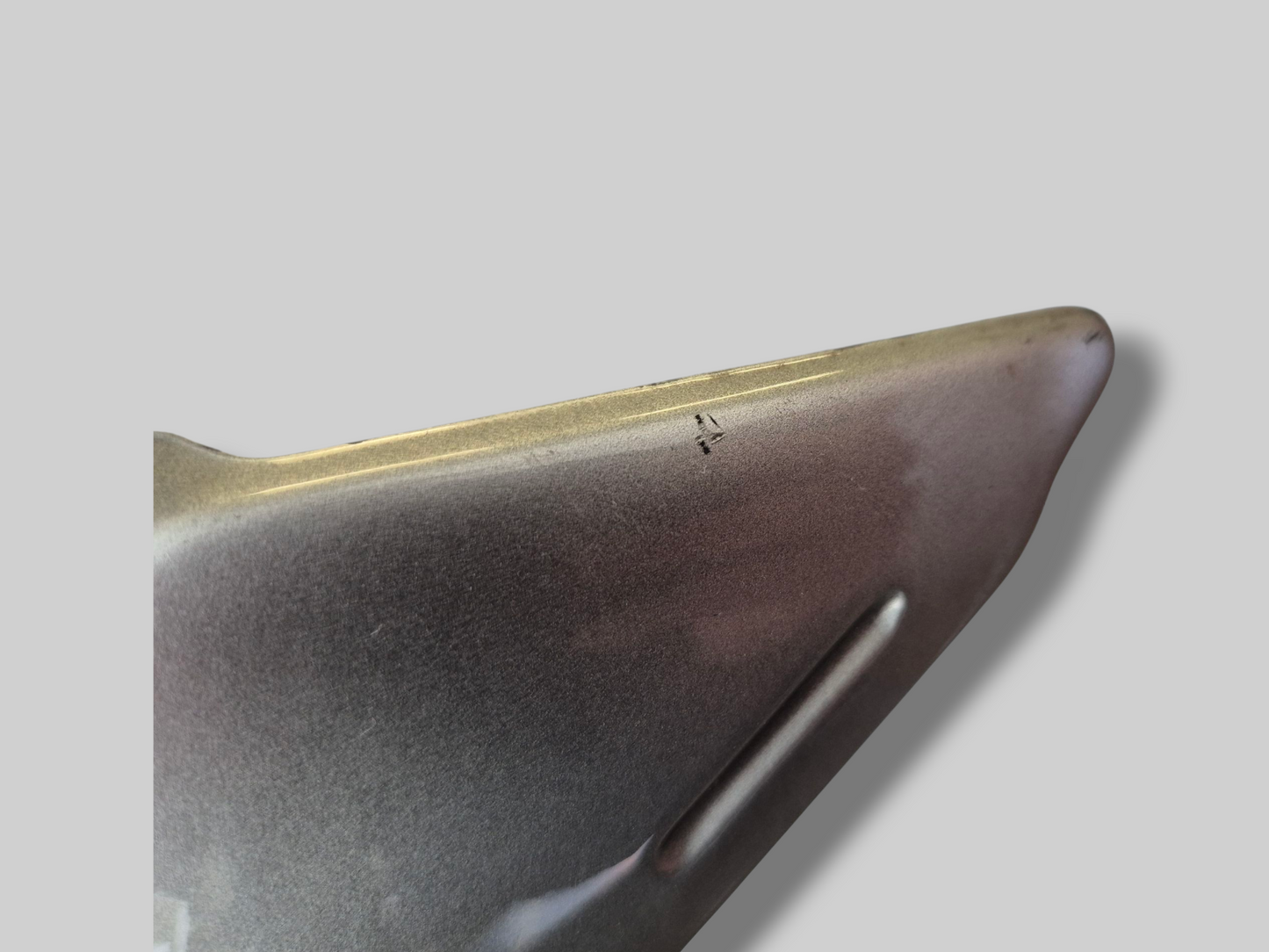 LEFT-HAND SIDE FUEL TANK SIDE PANEL ANOD.GREY AP8138589 Aprilia RSV Mille 1998-2000