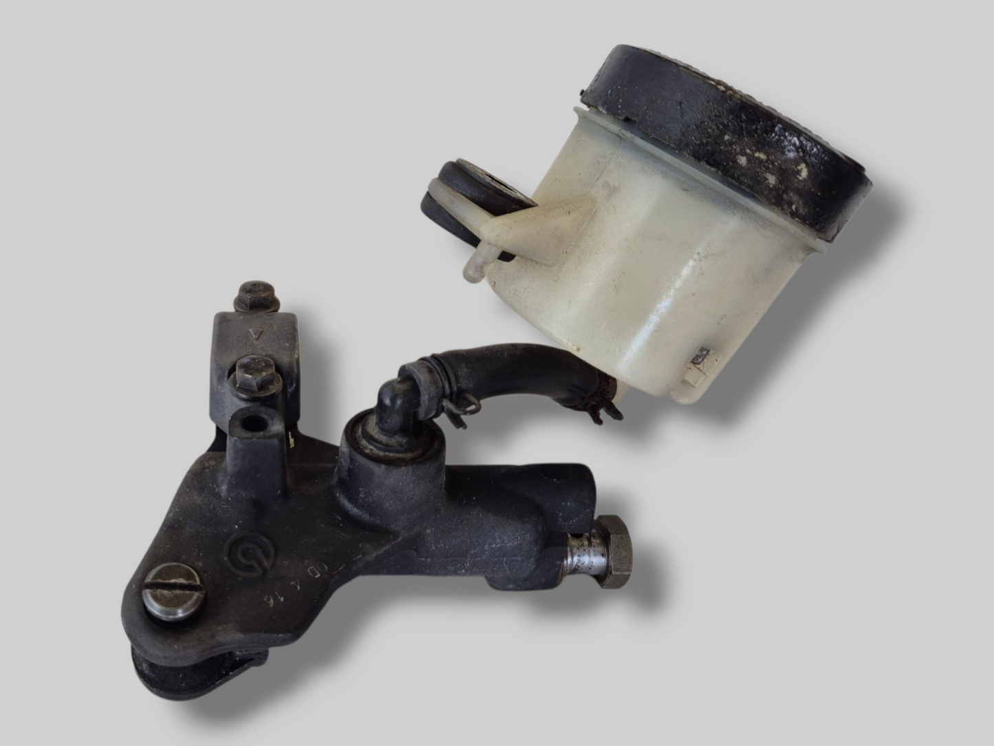 VOORREMPOMP HOOFDCILINDER AP8113969 Aprilia RSV Mille 98-03 / Tuono 02-05 