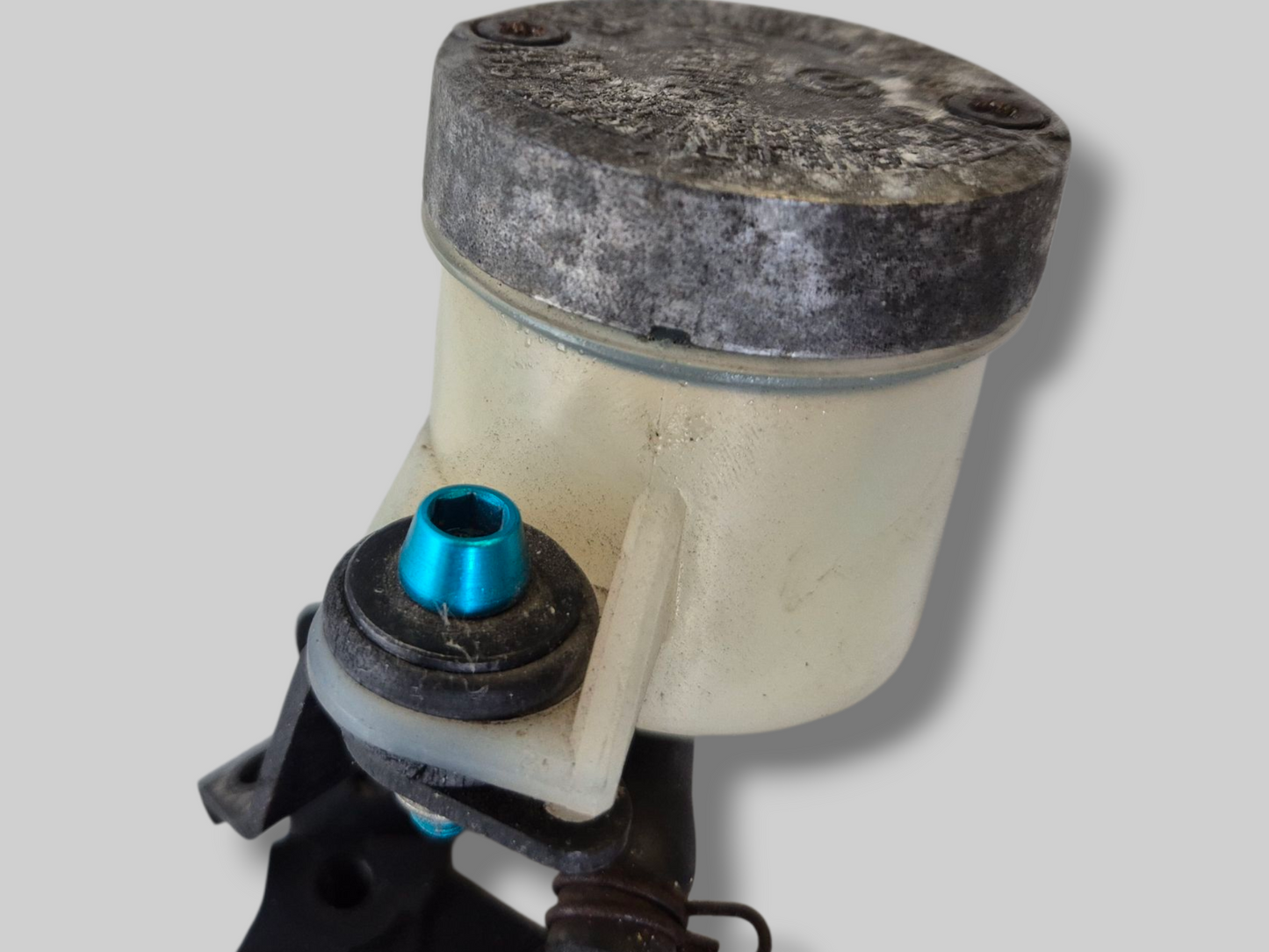 FRONT BRAKE PUMP MASTER CYLINDER AP8113969 Aprilia RSV Mille 98-03 / Tuono 02-05