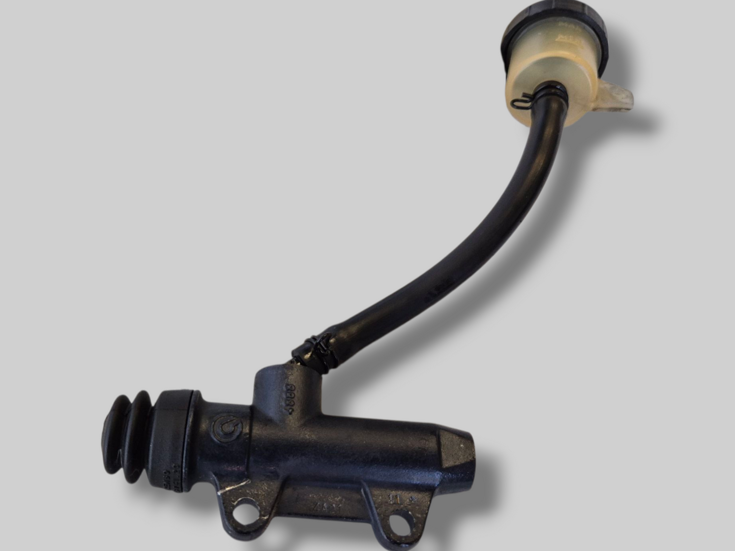 ACHTERREMPOMP HOOFDCILINDER AP8113324 Aprilia RSV Mille 98-03 / Tuono 02-05 