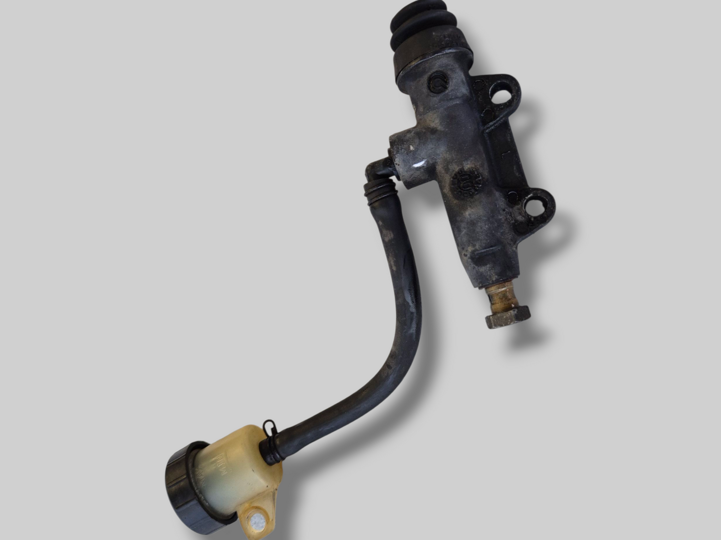 ACHTERREMPOMP HOOFDCILINDER AP8113324 Aprilia RSV Mille 98-03 / Tuono 02-05 