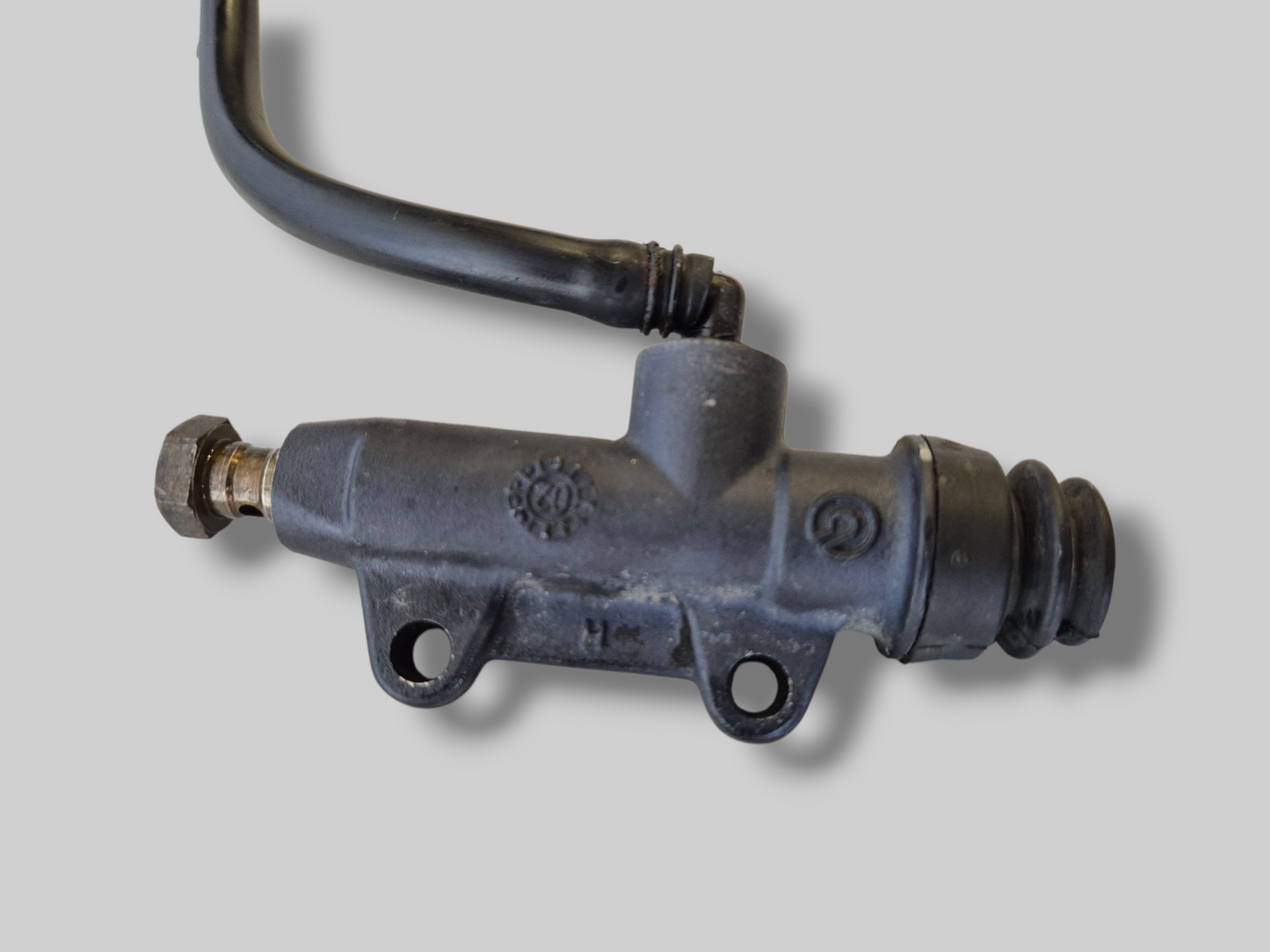 MAITRE CYLINDRE DE POMPE DE FREIN ARRIÈRE AP8113324 Aprilia RSV Mille 98-03 / Tuono 02-05 